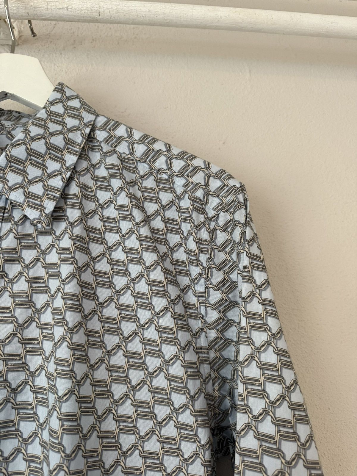 Gucci Slim Fit Shirt with All-Over Chain Print Size US M / EU 48-50 / 2 - 4 Thumbnail