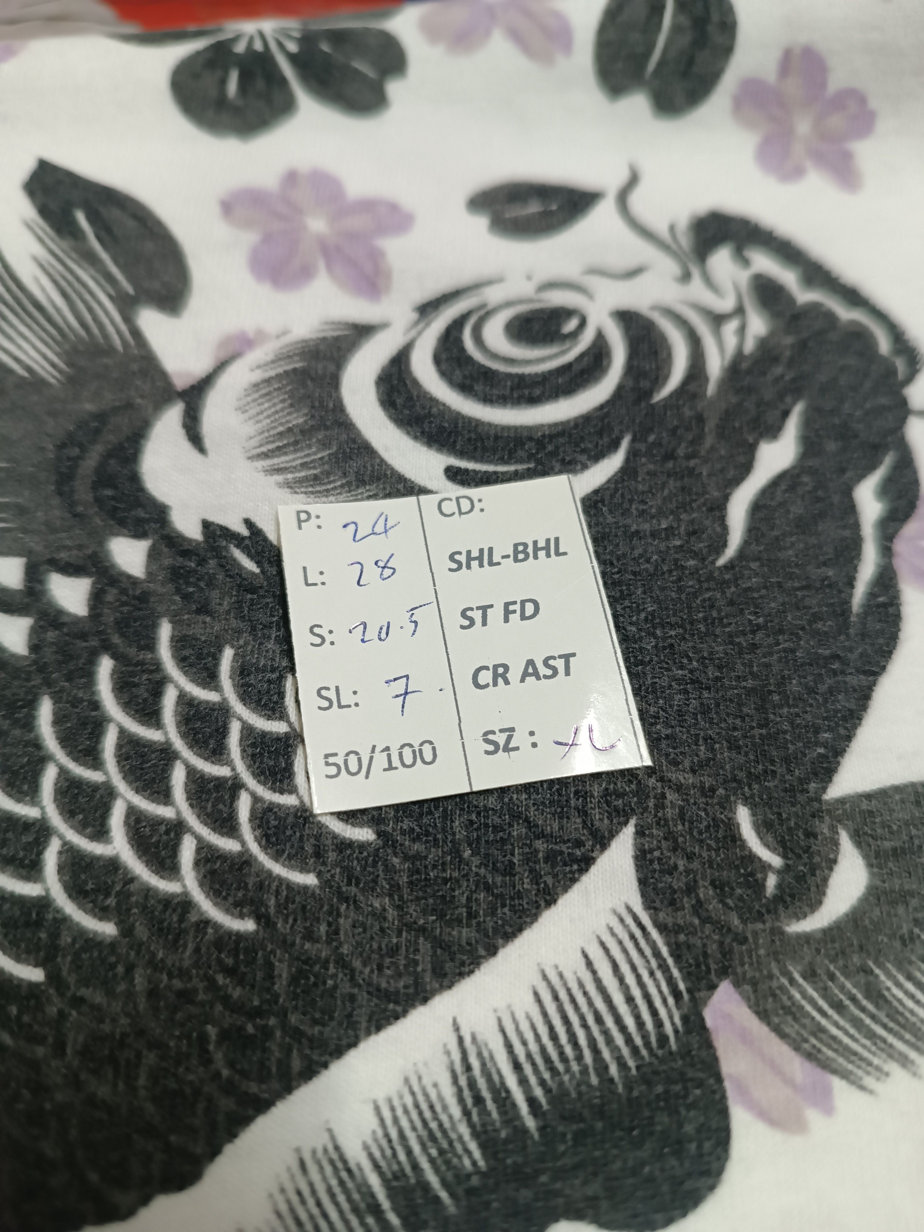 Japanese Brand VINTAGE KOI SUKAJAN FISH DRAGON JAPAN YAKUZA TATOO TEE Size US XL / EU 56 / 4 - 18 Thumbnail