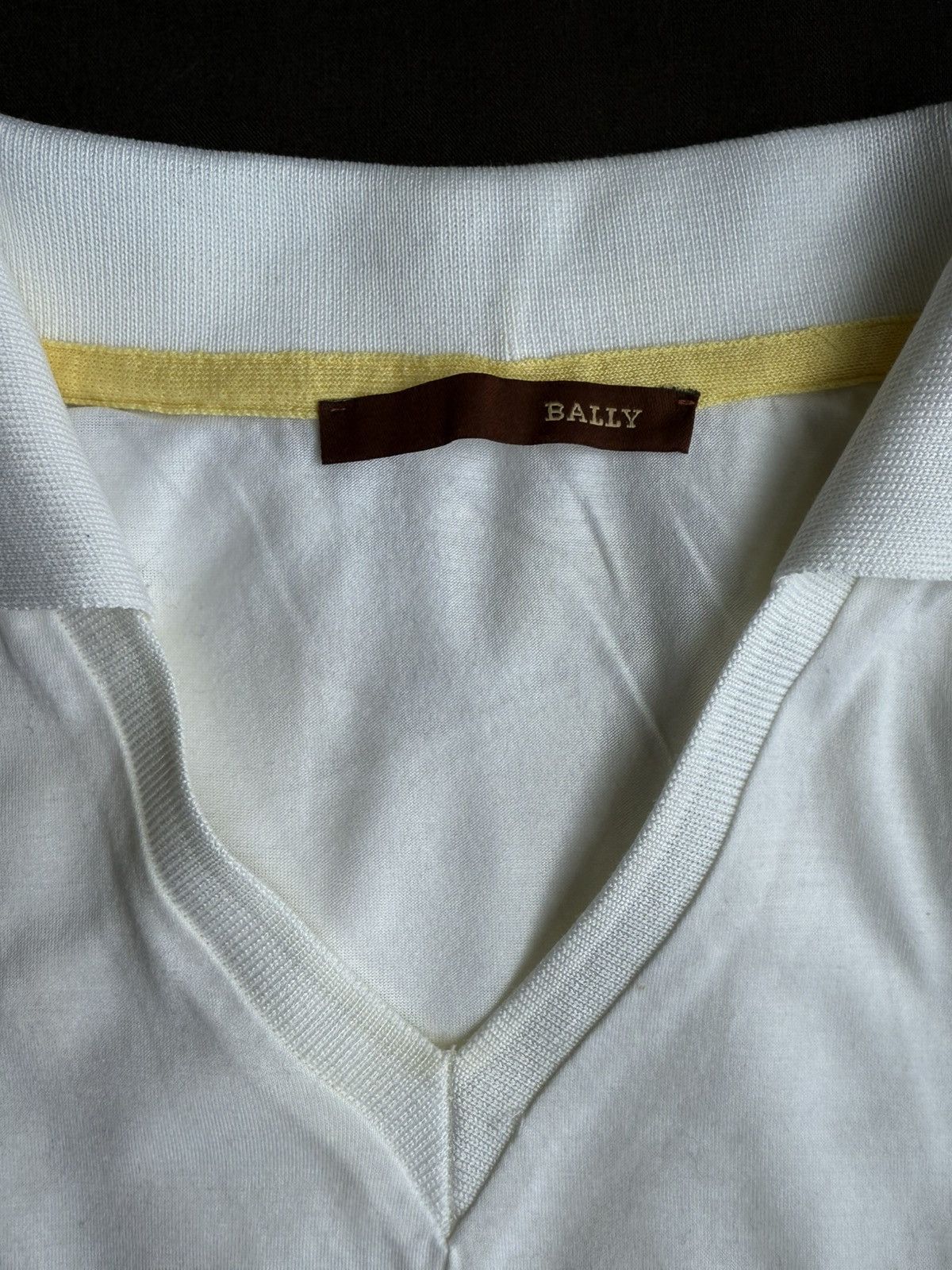 Bally Bally white polo 40/50 Size US M / EU 48-50 / 2 - 4 Thumbnail