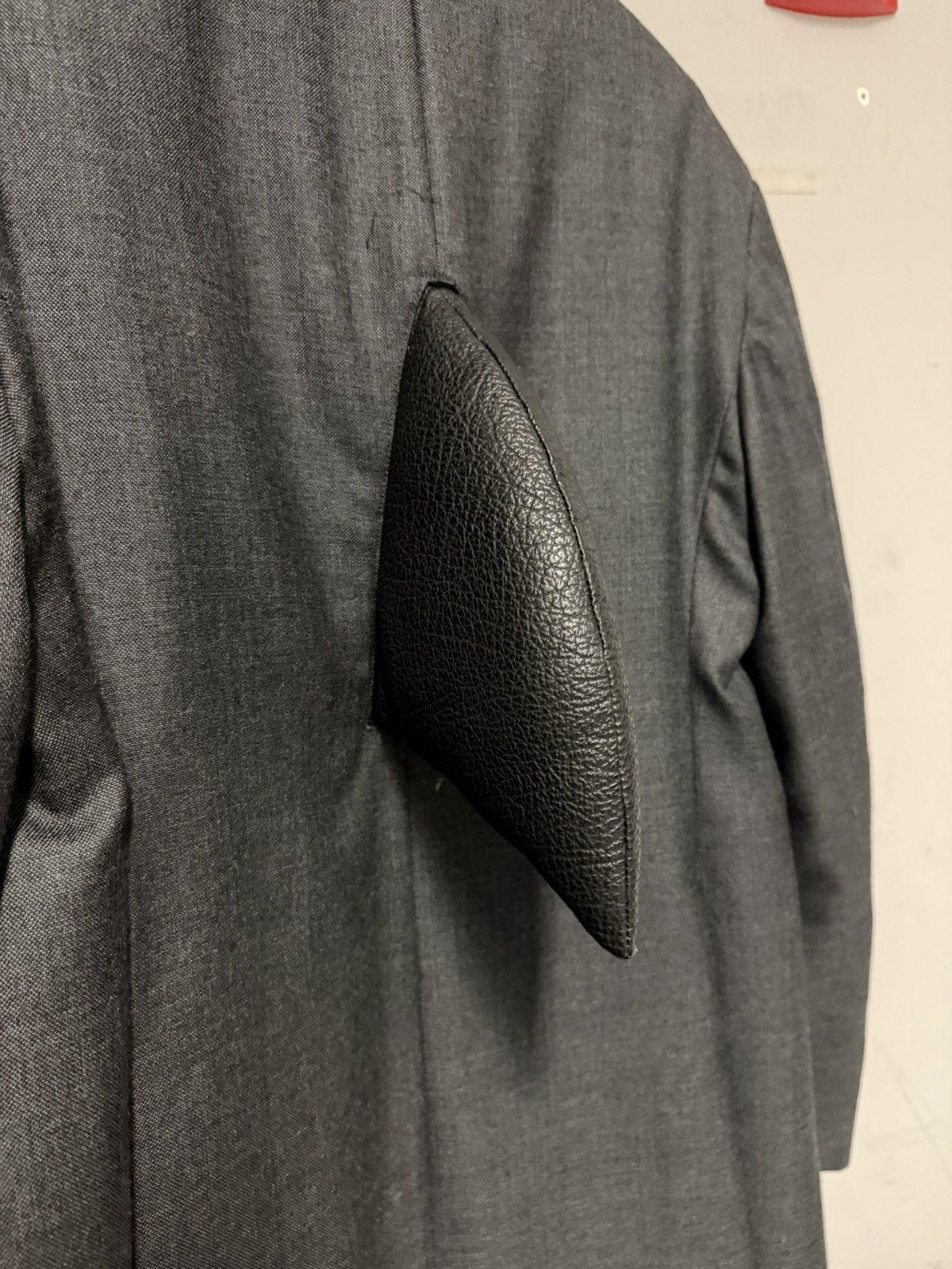 Thom Browne Shark Fin Coat Size US S / EU 44-46 / 1 - 7 Thumbnail