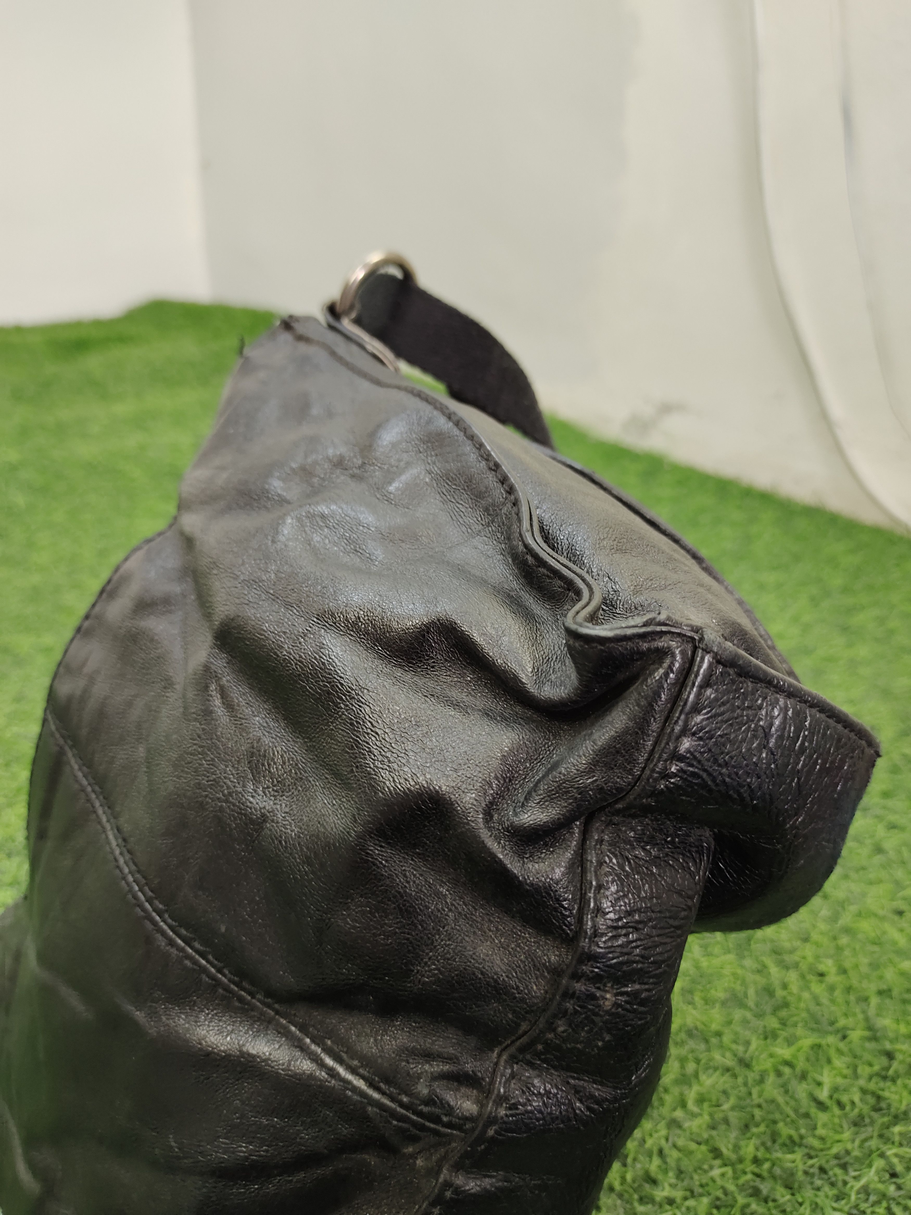 Hysteric Glamour Vintage The Sak Japan Studded Patina Leather Shoulder Bag Size ONE SIZE - 8 Thumbnail