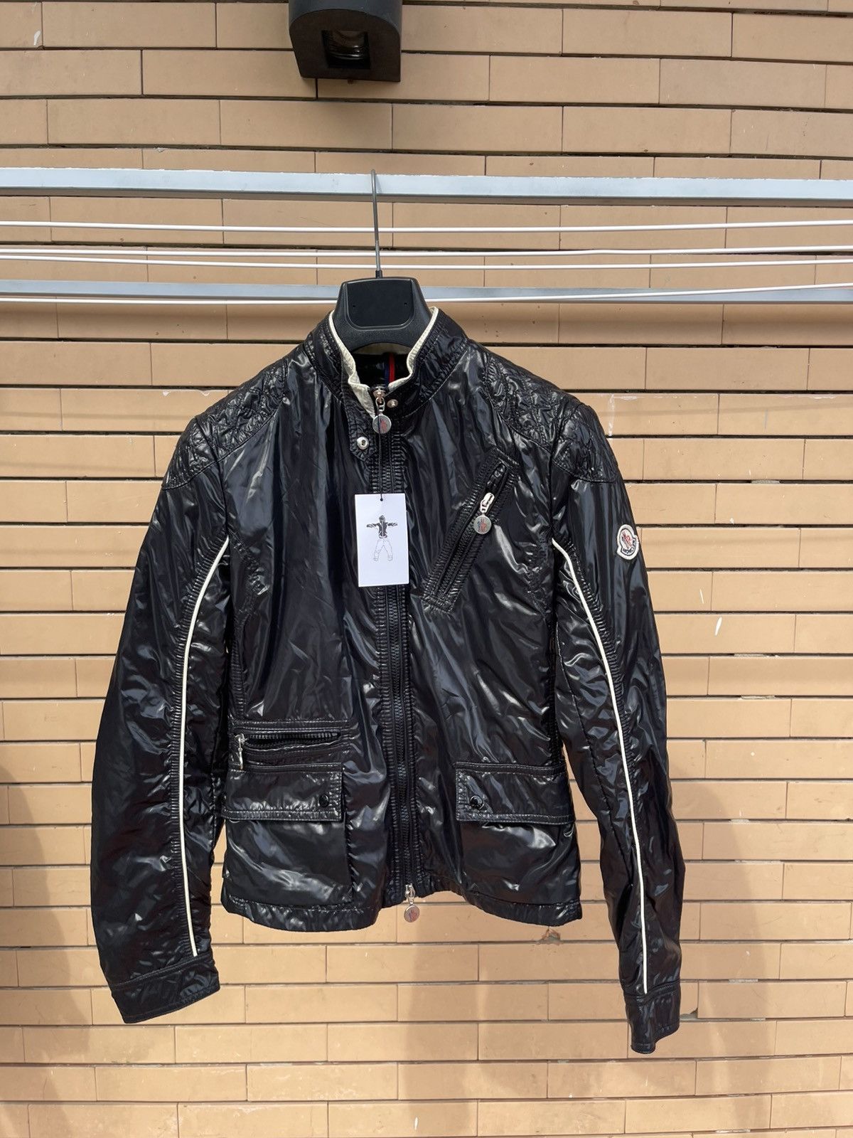 Giacca Moncler vintage nera multipocket da donna – Size