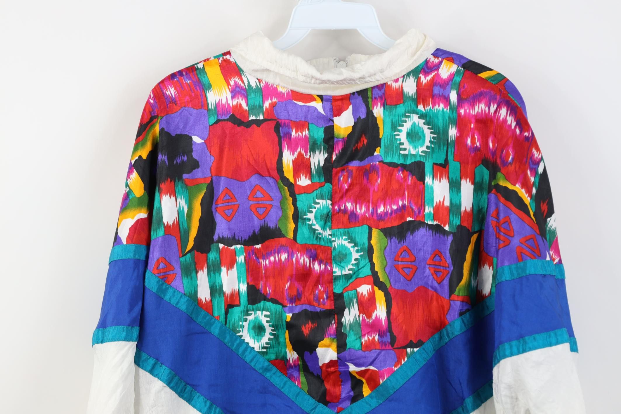 Vintage Vintage 90s Streetwear Rainbow Lined Windbreaker Jacket Size L / US 10 / IT 46 - 11 Thumbnail