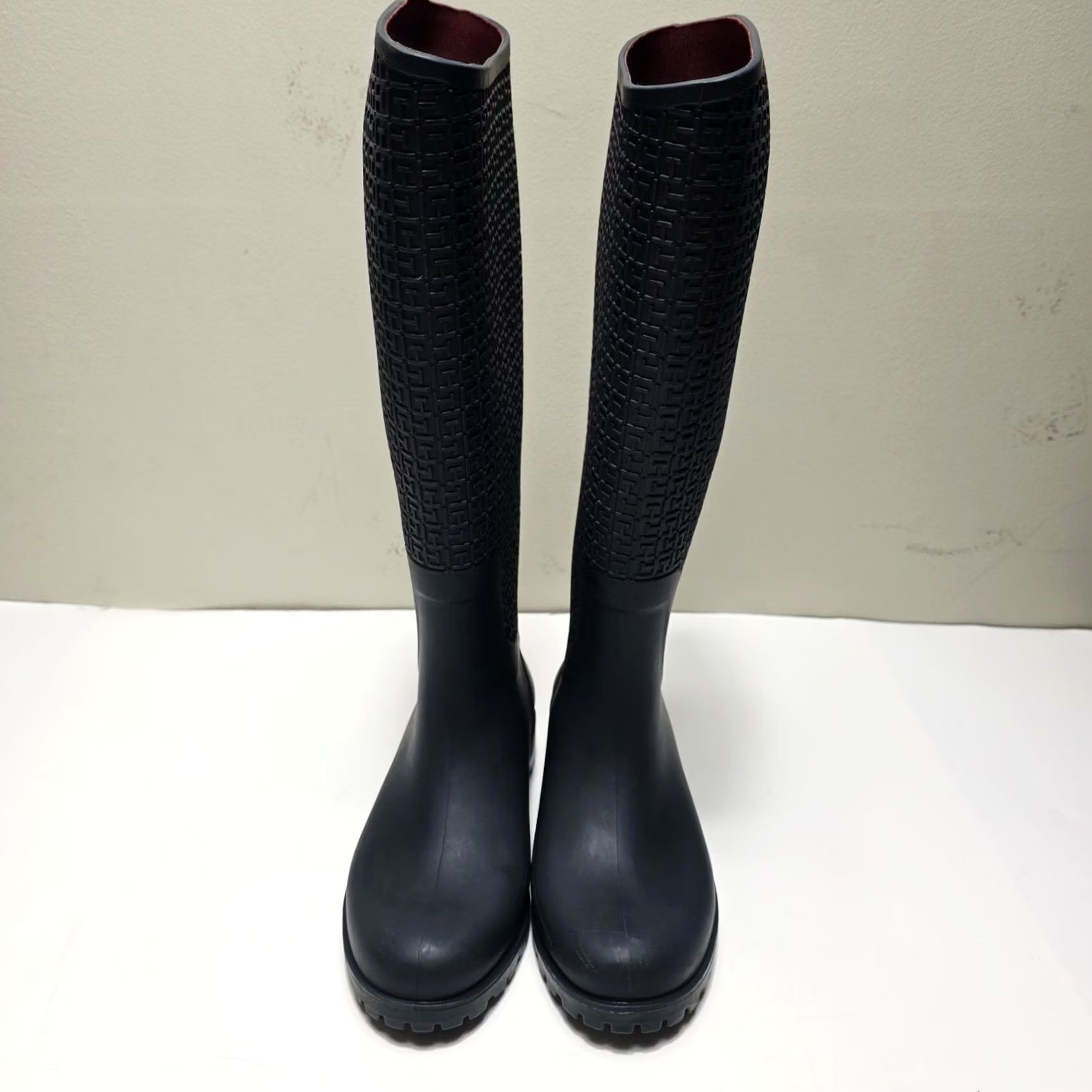 Tommy Hilfiger Womens Tommy Hilfiger Raindrop Navy Blue Tall Casual Rain Boots Size 7 Women Short Code: NI Size US 7 / IT 37 - 4 Thumbnail