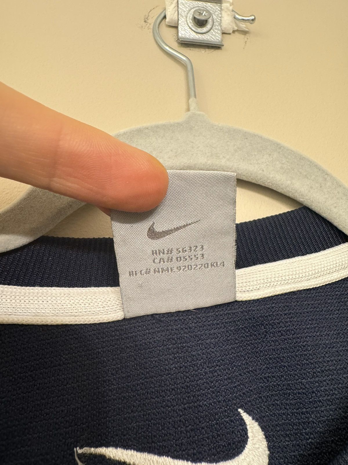 Nike Nike vintage sweatshirt rare with logo 90s y2k 00s Size US L / EU 52-54 / 3 - 5 Thumbnail