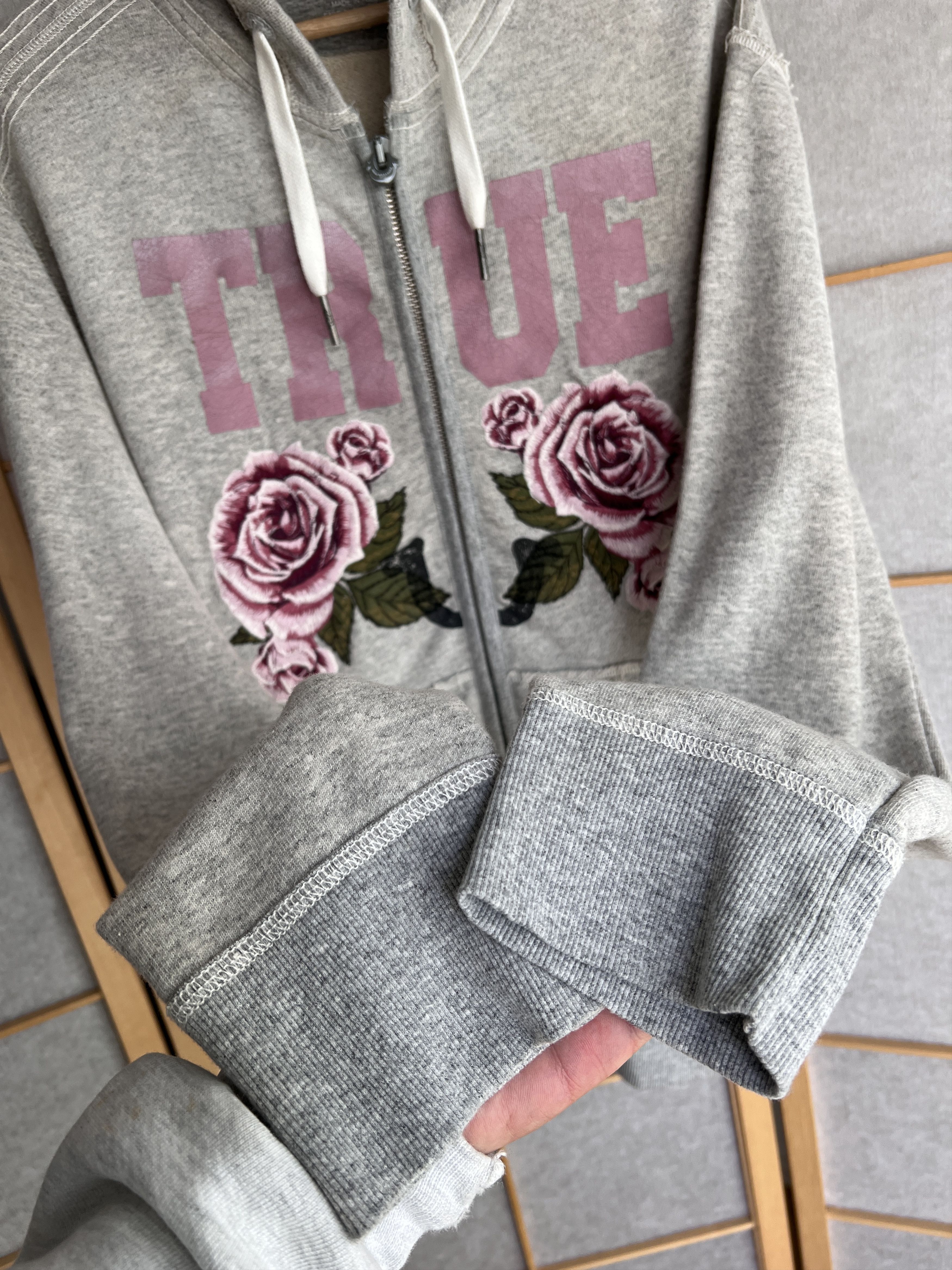 True Religion True Religion Zip up hoodie roses baggy embroidered japanese Size US XXL / EU 58 / 5 - 13 Thumbnail
