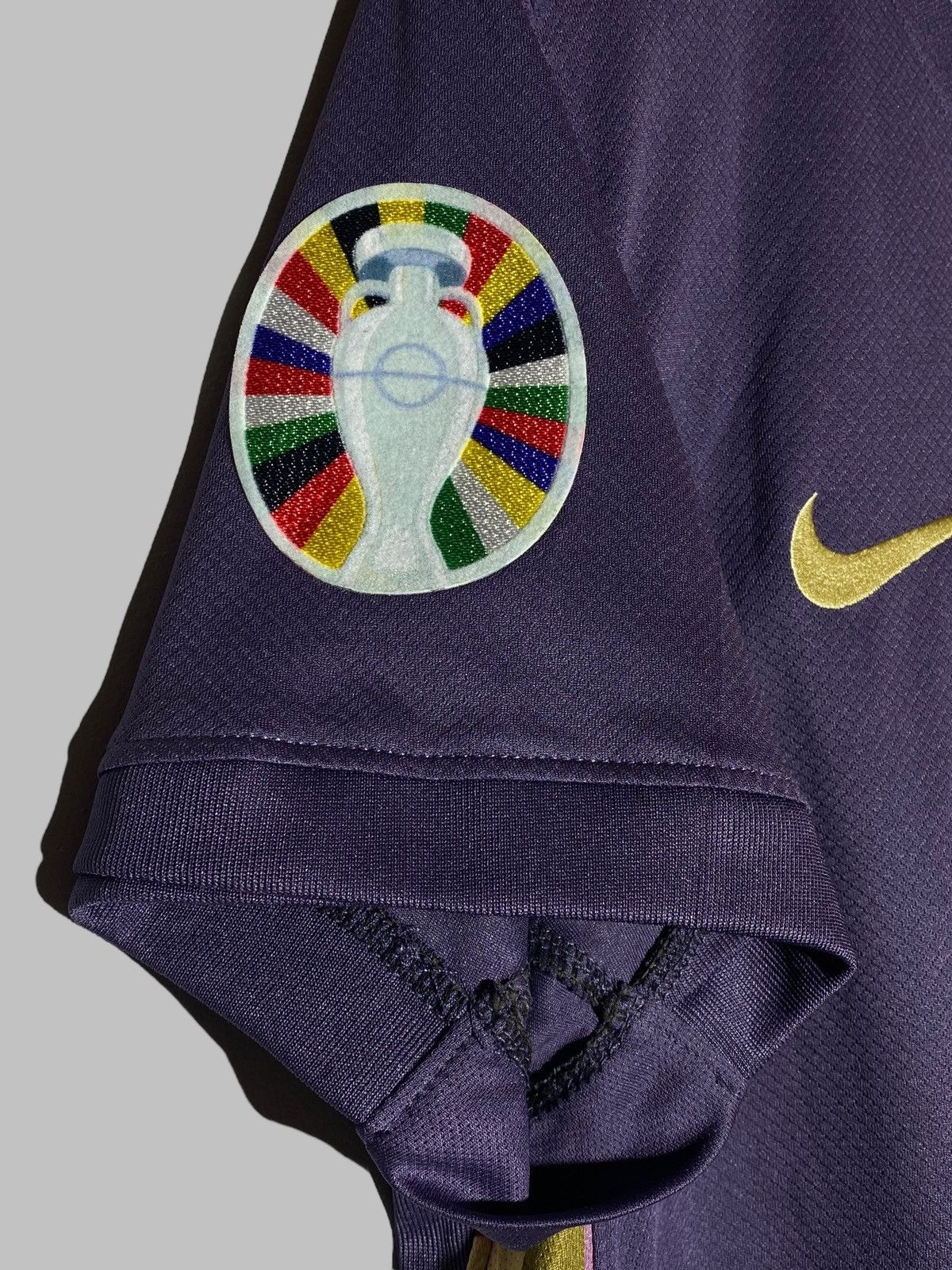 Nike ENGLAND NIKE EURO JERSEY TRIPPIER #12 STUNNING COLORS Size US M / EU 48-50 / 2 - 8 Thumbnail