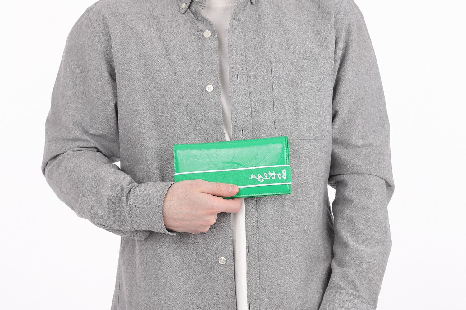 Bottega Veneta o1n1vont1124 Size: OS / Card Case in Green Size ONE SIZE - 5 Thumbnail