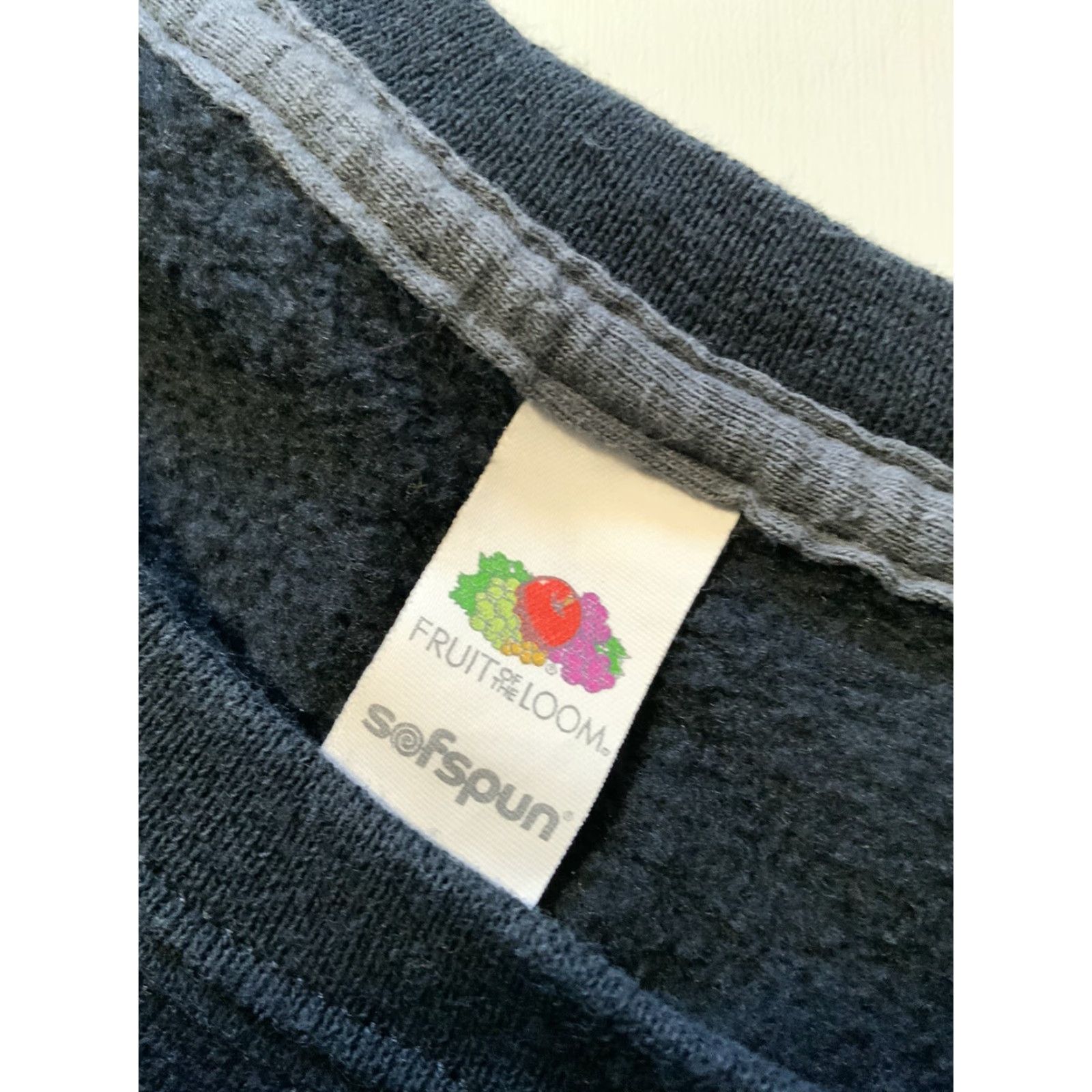Fruit Of The Loom VINTAGE Mayans M.C. Costume Department Crew Season 3 Motorcycle Crewneck Sweatshirt Sz.S Sweatshirt Men Black Pullover Staining, Piling, Used Size US S / EU 44-46 / 1 - 7 Thumbnail