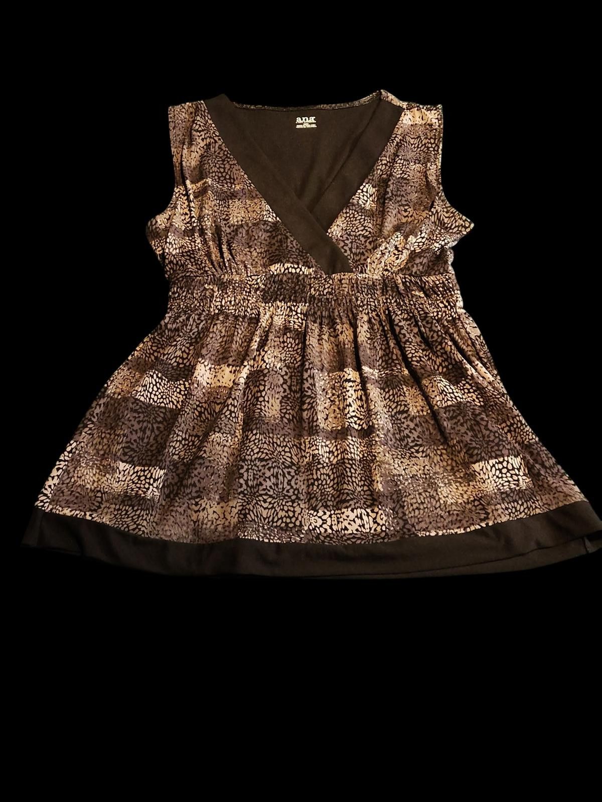 Designer A.N.A. Sleeveless V-Neck Tunic Top with Elastic Waist Size M / US 6-8 / IT 42-44 - 6 Thumbnail