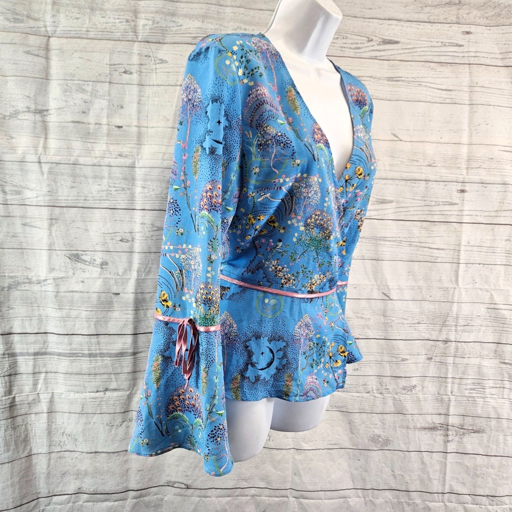 Topshop Topshop Womens Wrap Top Sz 6 Blue Pink Floral Bell Sleeves V-Neck Size S / US 4 / IT 40 - 3 Thumbnail
