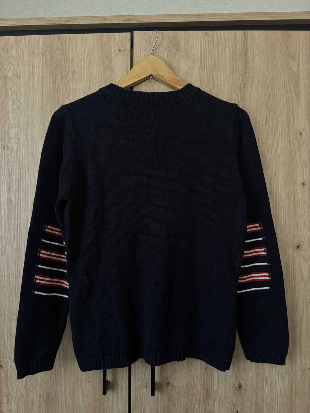 Burberry VINTAGE BURBERRY BIG LOGO V NECK SWEATER Size L / US 10 / IT 46 - 2 Thumbnail