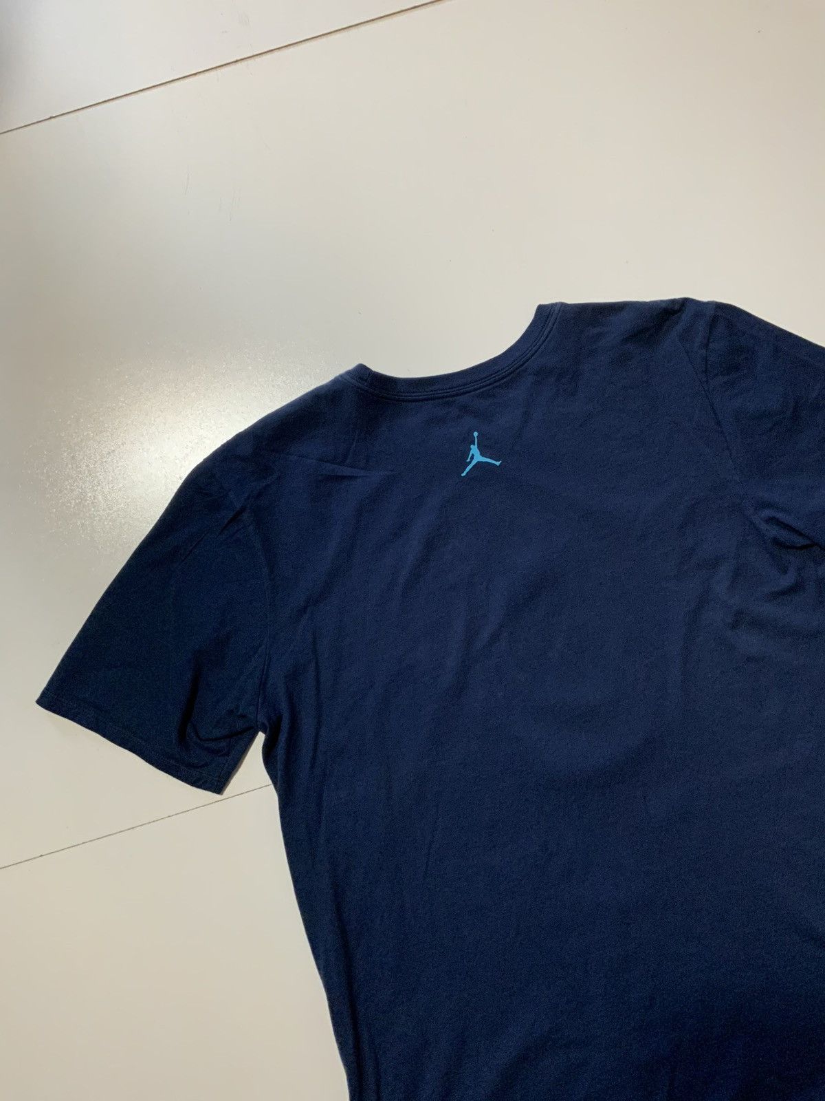 Jordan Brand Air Jordan Is It The Shoes Jumpman Basketball T-Shirt Size US L / EU 52-54 / 3 - 4 Thumbnail