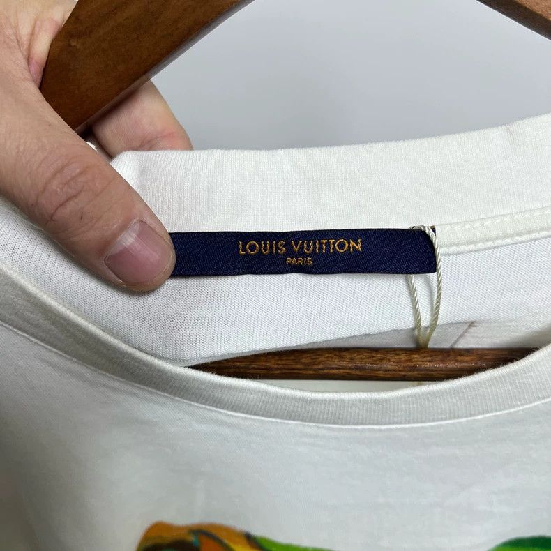 Louis Vuitton Louis Vuitton Comic Short Sleeve 2504-Nextarrow Size US L / EU 52-54 / 3 - 3 Thumbnail