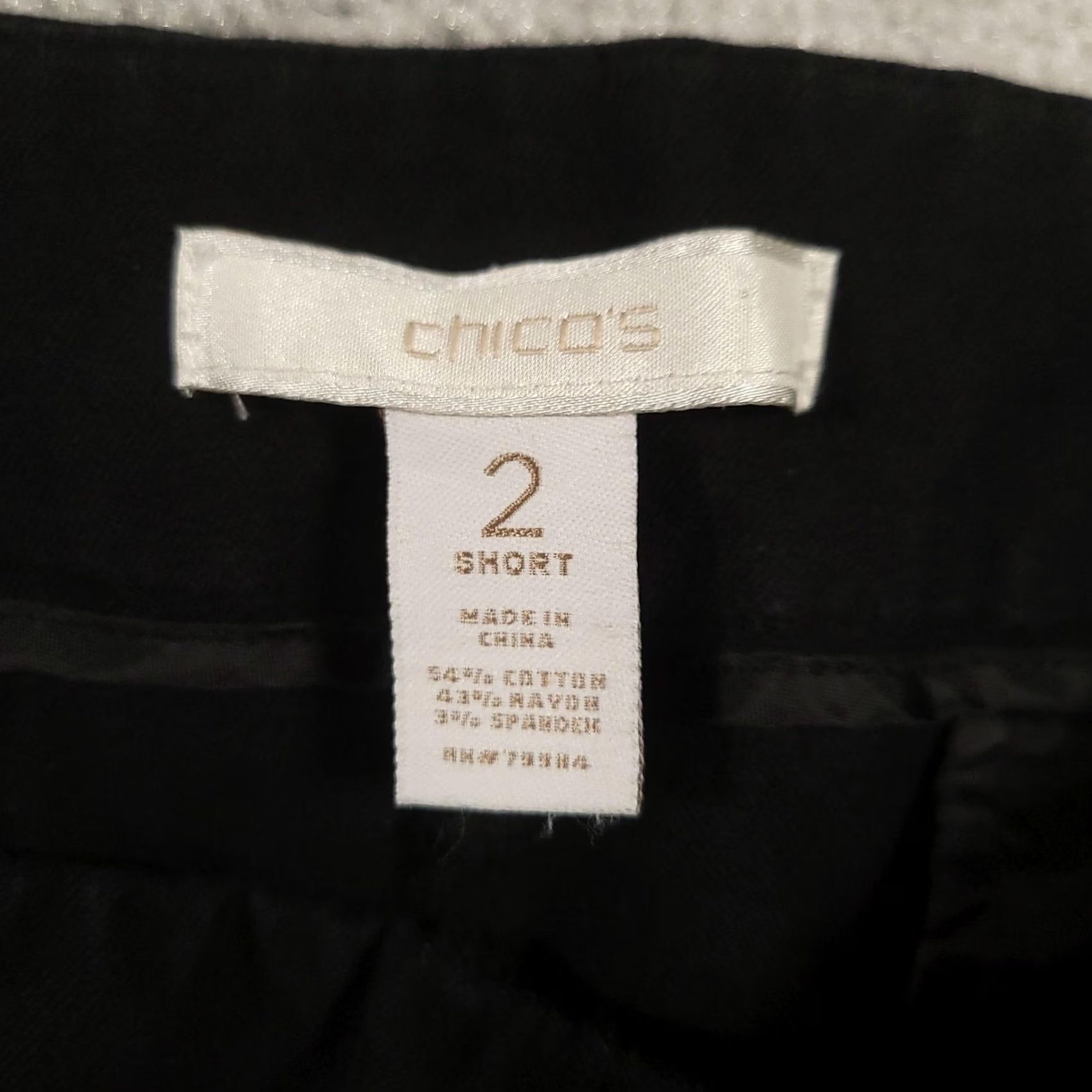 Vintage Chico's Pants Womens 2 Short Black Stretch Side Zip Career Trousers Cotton Blend Size 26" / US 2 / IT 38 - 6 Thumbnail