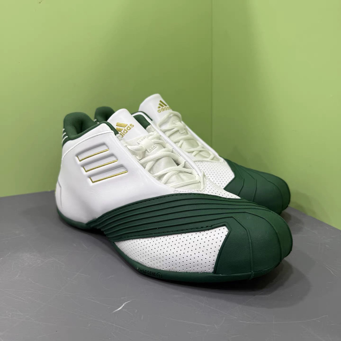 Adidas adidas T-Mac 1 Svsm Basketball Shoes K15 Size US 10 / EU 43 - 3 Thumbnail