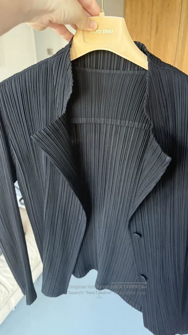 Issey Miyake Issey Miyake Black Coat Size M / US 6-8 / IT 42-44 - 2 Thumbnail