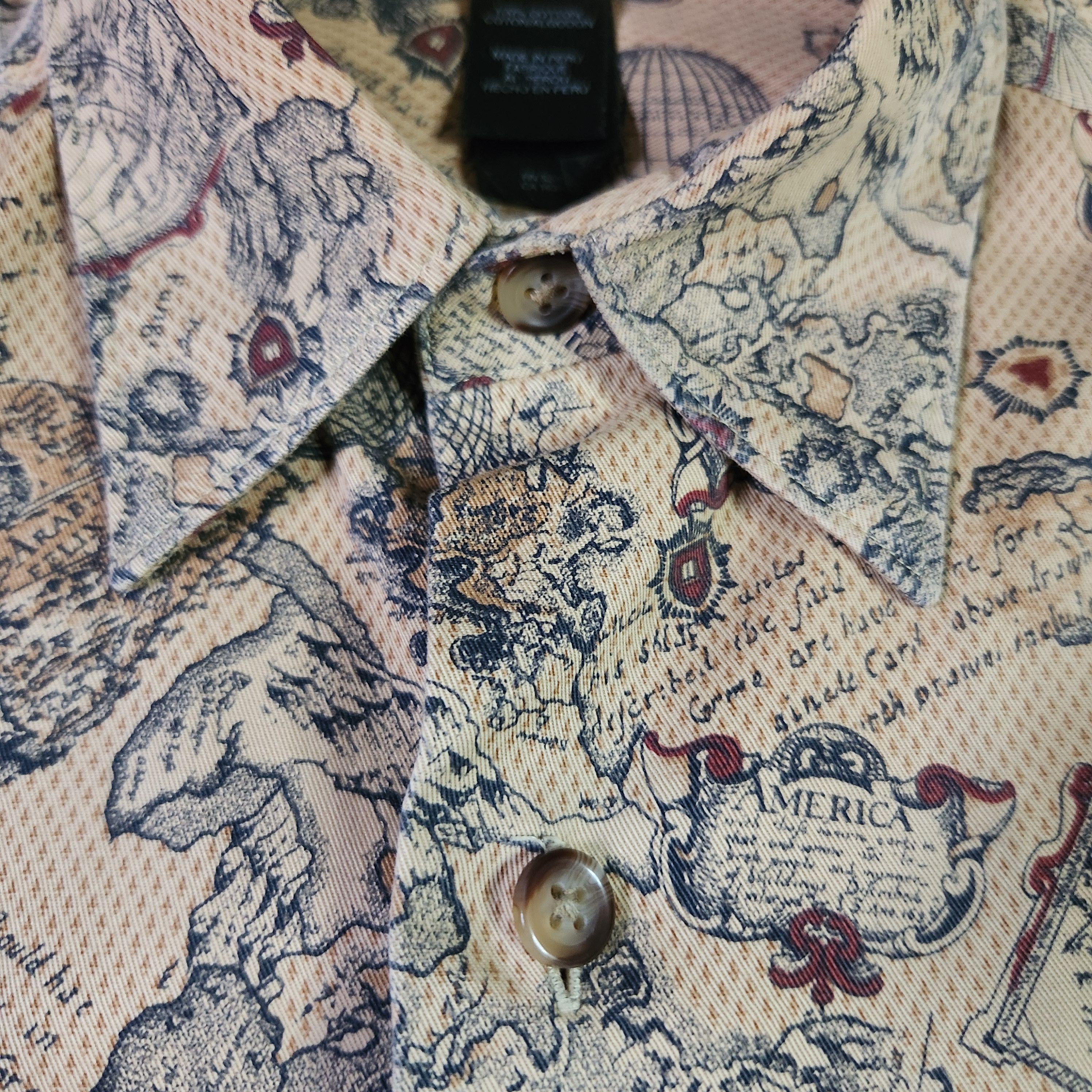 Liz Claiborne Claiborne VINTAGE Map Globe Shirt Medium Tan Short Sleeve Size US M / EU 48-50 / 2 - 4 Thumbnail