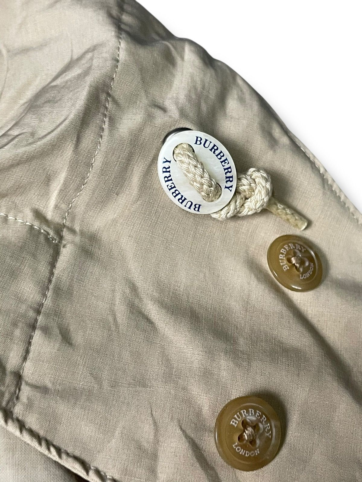 Burberry × Japanese Brand × Vintage Vintage Burberry London Nylon Cotton Coat (115) Size US L / EU 52-54 / 3 - 6 Thumbnail