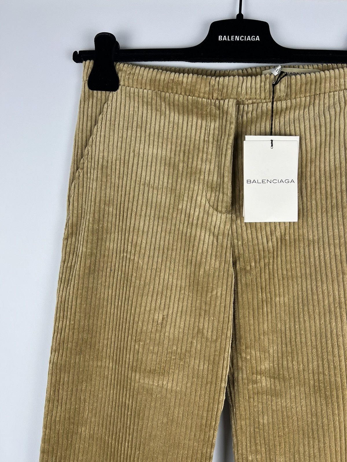Balenciaga Beige Balenciaga Pants (new with tags) Size 26" / US 2 / IT 38 - 3 Thumbnail
