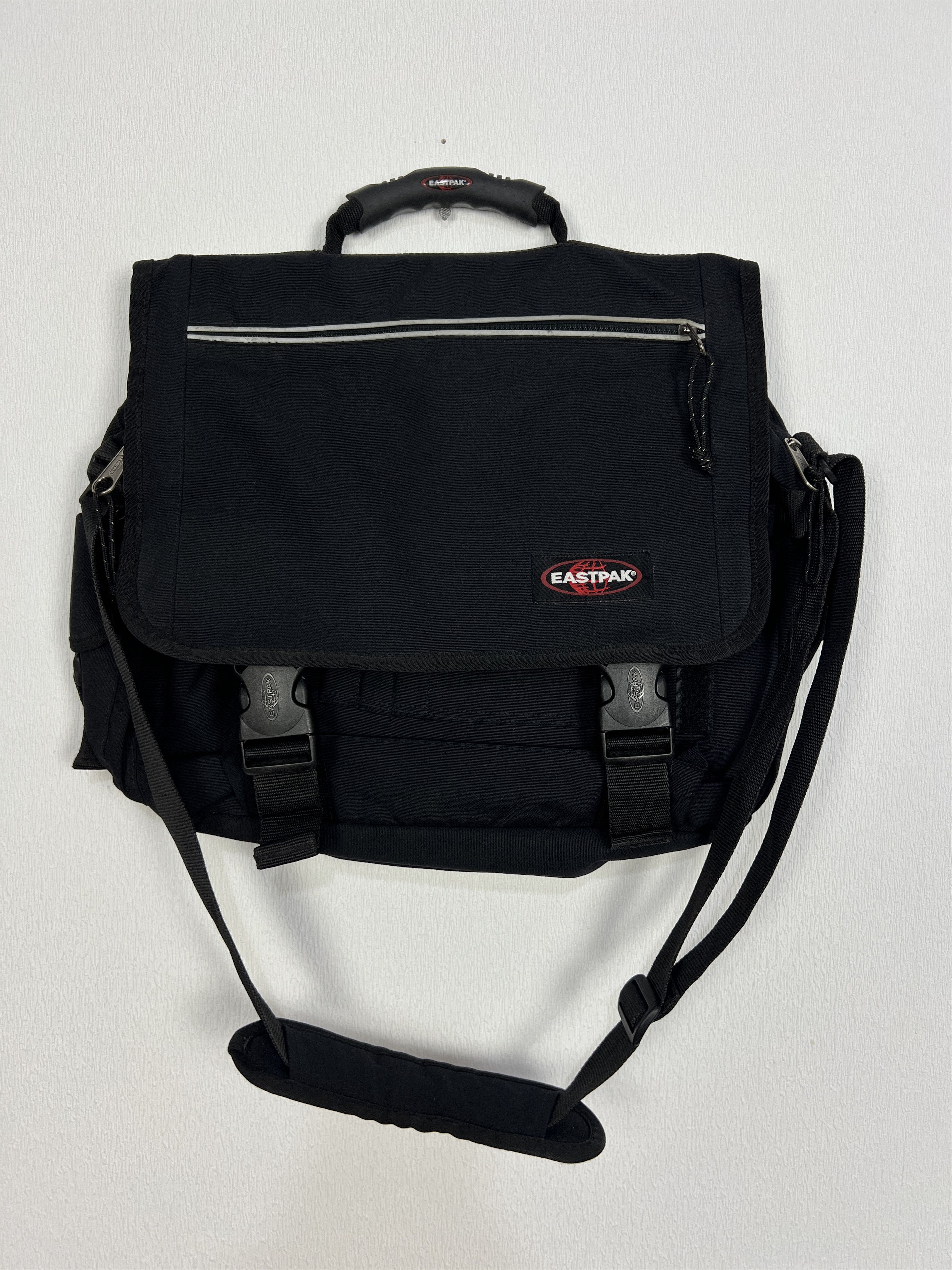 Eastpak × Vintage Vintage Eastpak Messenger Bag | Grailed