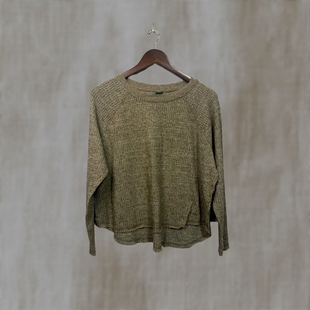 Vintage Wild Fable Sweater Knit Medium Beige Long Sleeve Crew Neck Relaxed Fit Women M Regular Knit Pullover, 100% Cotton, Solid, China, Vintage No Size M / US 6-8 / IT 42-44 - 1 Thumbnail