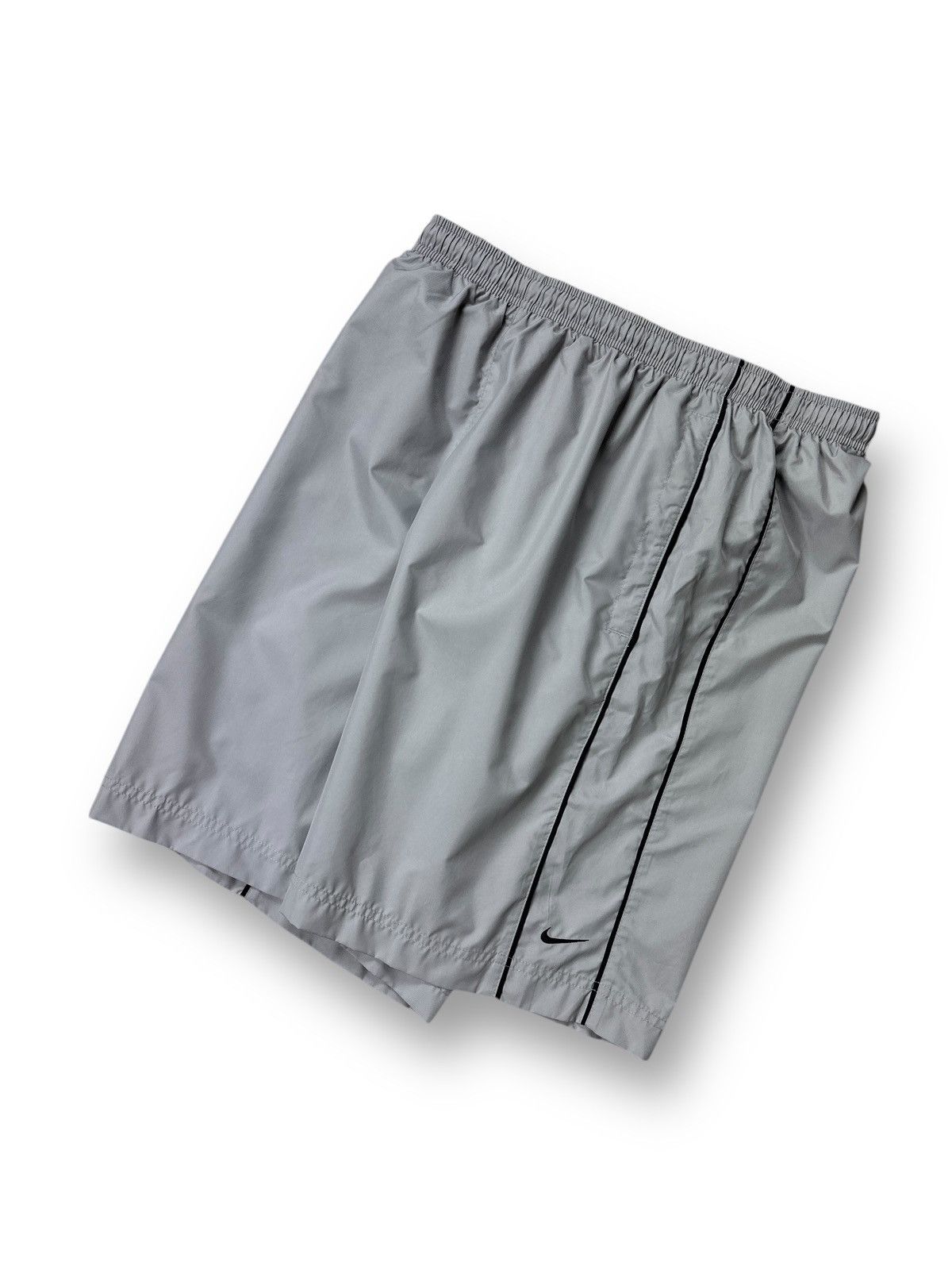 Nike Vintage Y2K Nike Shorts Size US 32 / EU 48 - 1 Thumbnail