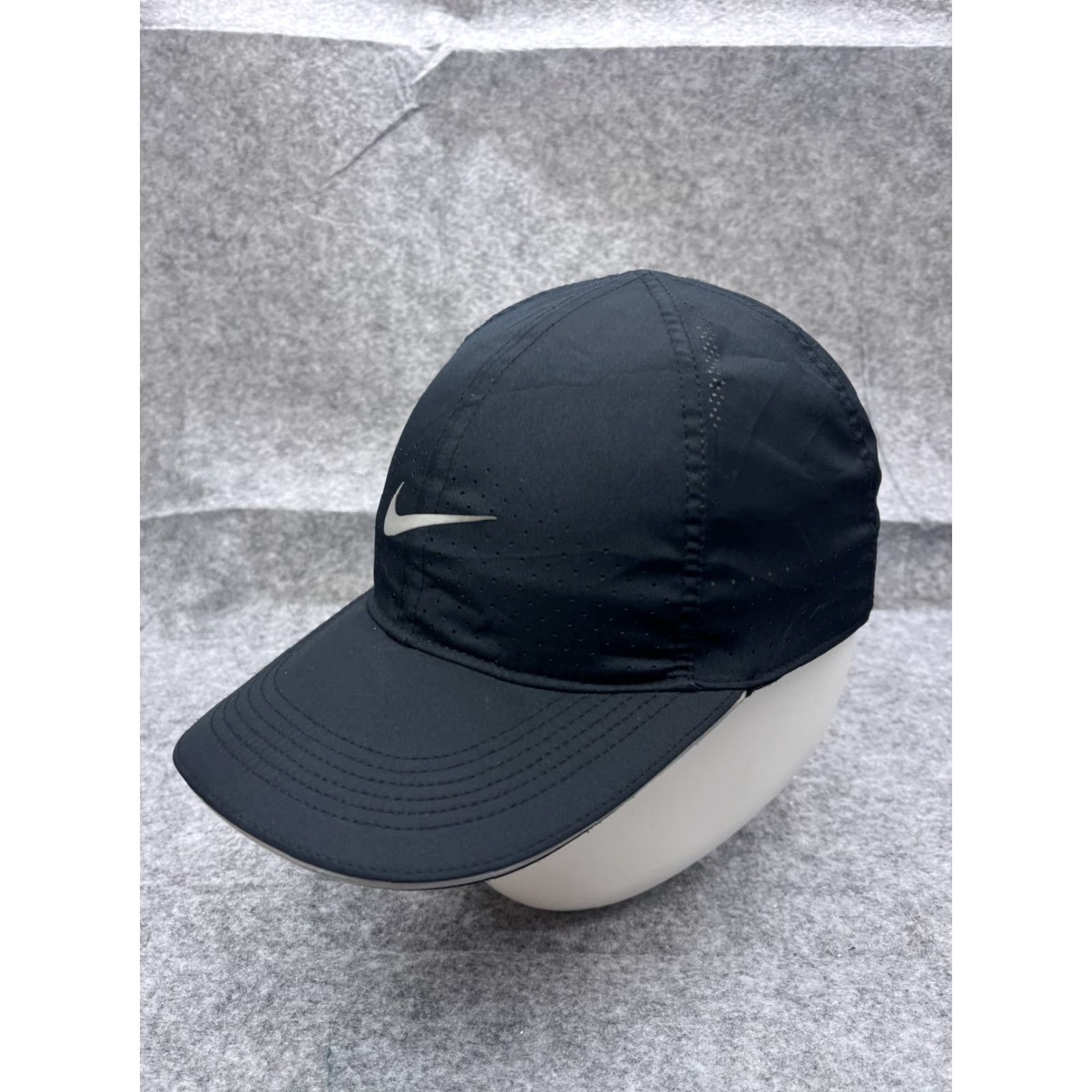 Nike Nike Hat Cap Strap Back Adult One Size Black Polyester Featherlight Golf Hat Mens Adjustable Lightweight Logo Cap Size ONE SIZE - 4 Thumbnail