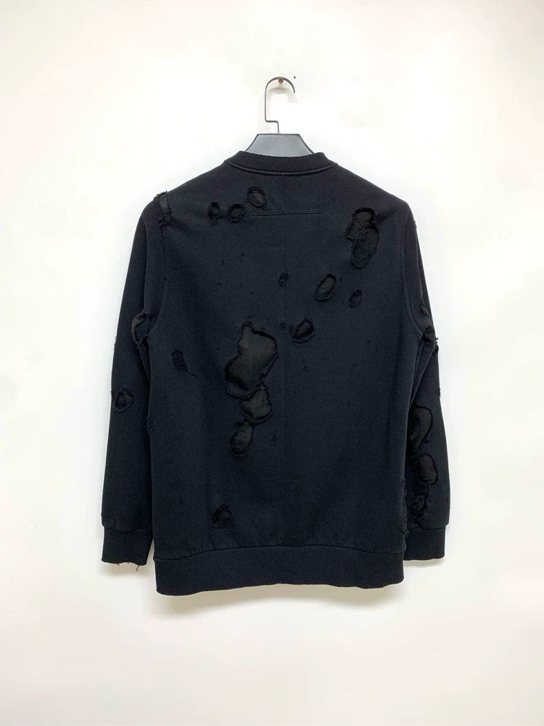 Givenchy Givenchy Black Hole Design Sweatshirt Size US S / EU 44-46 / 1 - 8 Thumbnail