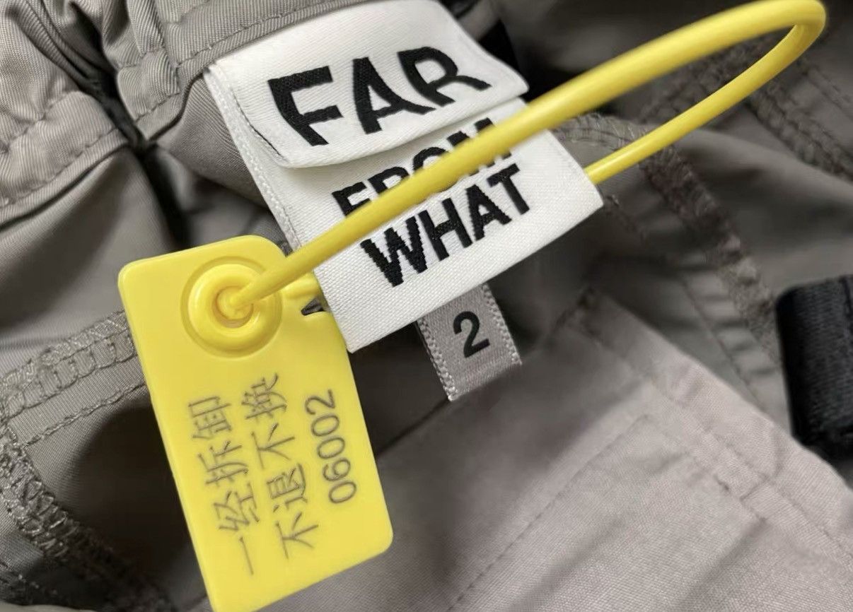 FAR FROM WHAT Far Archive Grey Tech Cargo Pants with Leg Zippers J31 Size US 34 / EU 50 - 6 Thumbnail