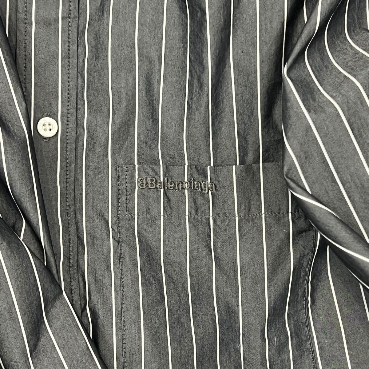 Balenciaga BALENCIAGA 2022 Spring Demna BB Corp Twisted Swing Shirt Size US XXS / EU 40 - 4 Thumbnail