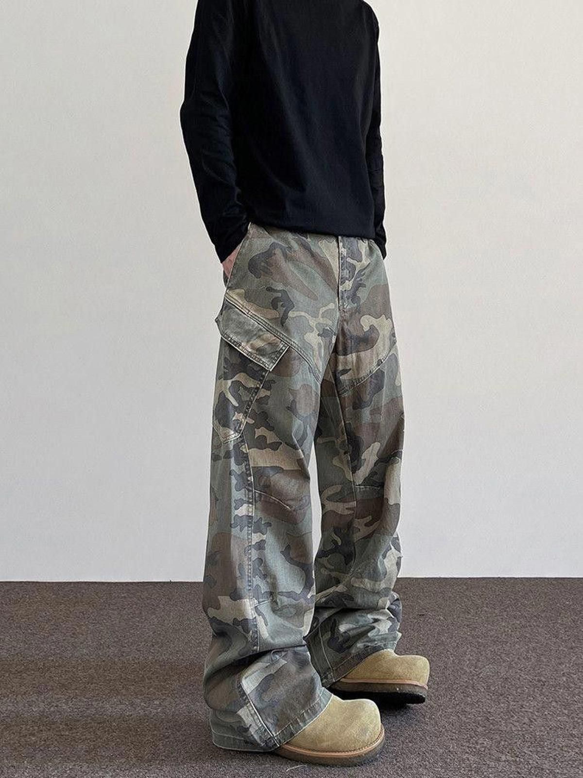 Vintage Baggy Cargo Camo Stacked Pants, Wide Leg Pants Size US 33 - 2 Thumbnail