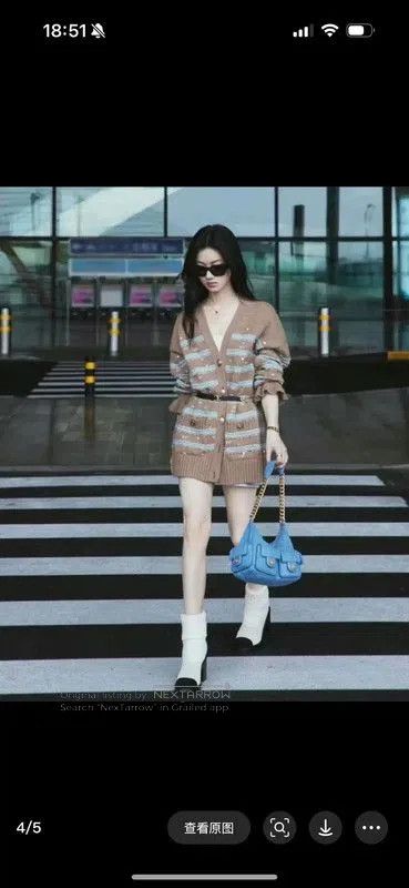 Chanel Chanel Brown Wool Cardigan with Striped Design . Size S / US 4 / IT 40 - 9 Thumbnail
