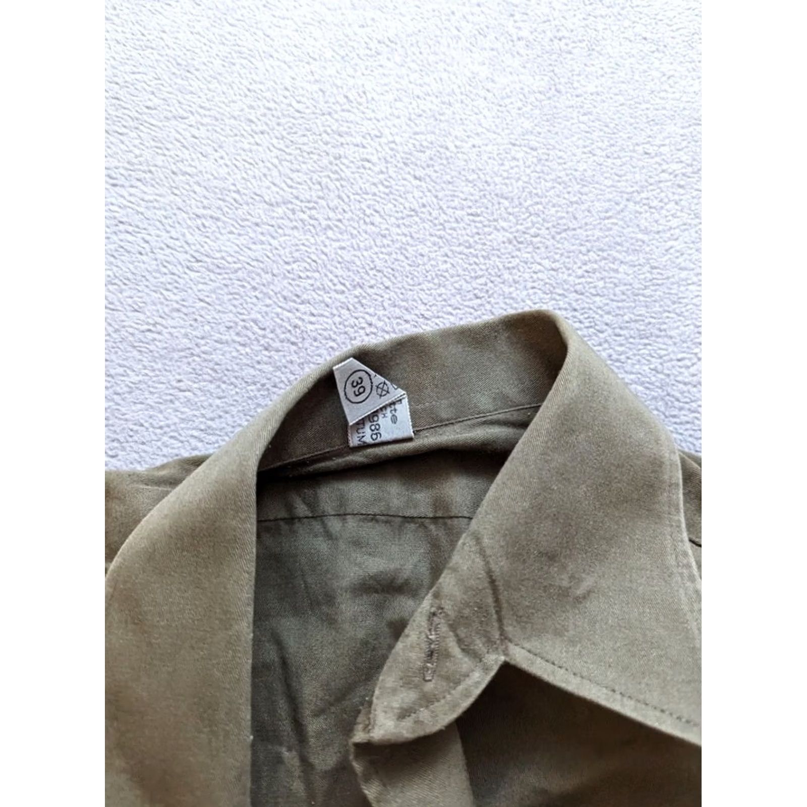 Olive Vintage gloriette shirt size 39 olive army military button up long sleeve mens Size US L / EU 52-54 / 3 - 6 Thumbnail