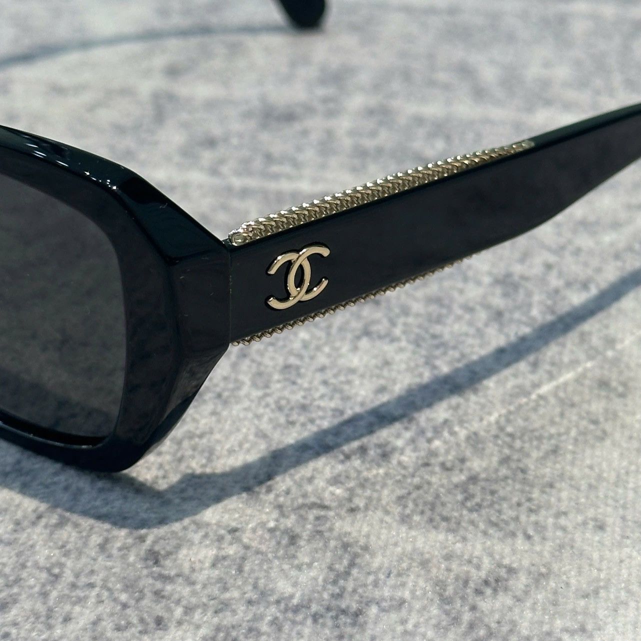 Chanel Chanel 0CH5516 C62248 Size ONE SIZE - 2 Thumbnail