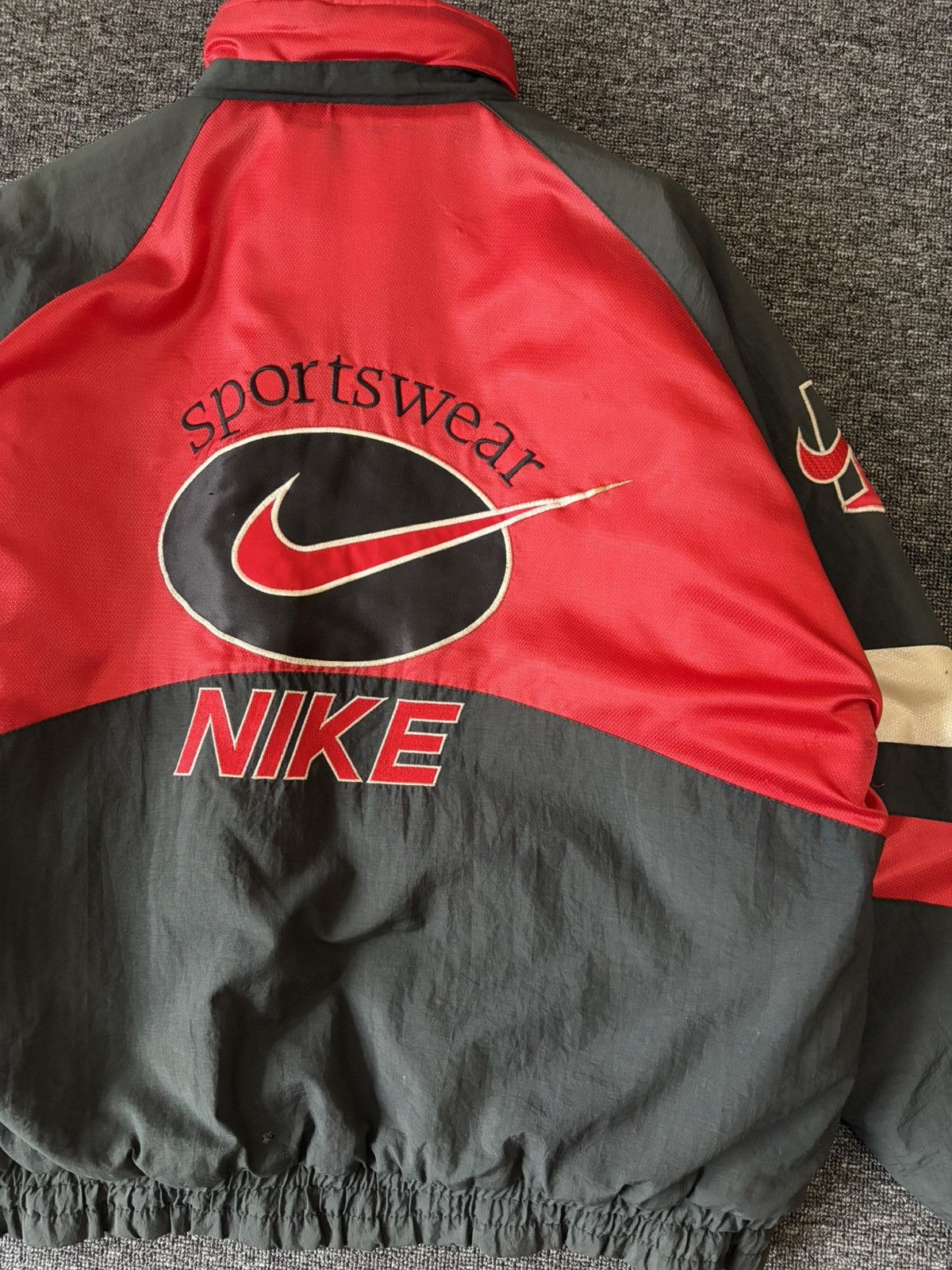 Nike Rare 90s Vintage USA Made Nike Nylon Sports Jacket L Supreme Size US L / EU 52-54 / 3 - 7 Thumbnail