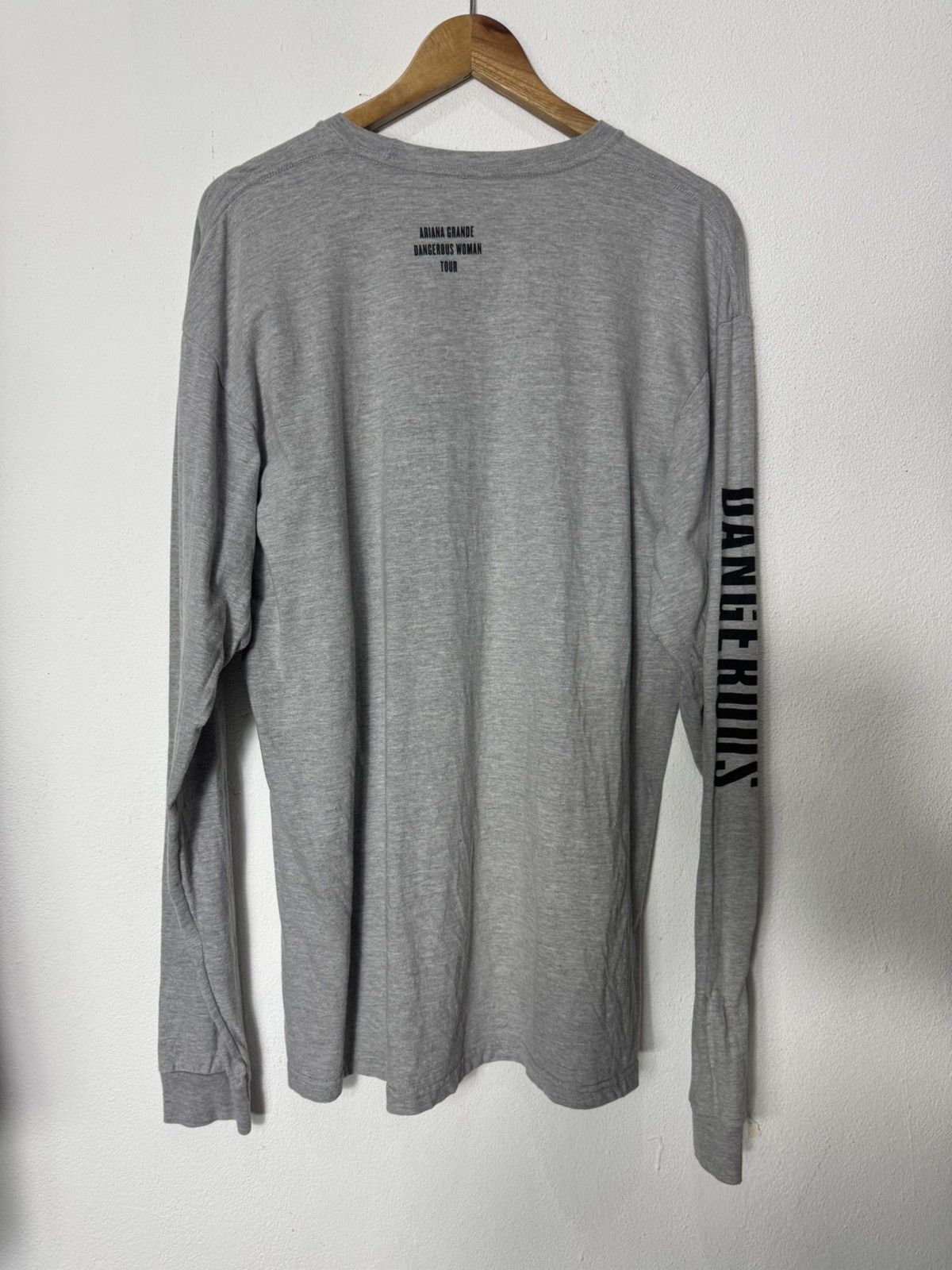 Band Tees Ariana Grande Dangerous Women Tour longsleeve Size US XL / EU 56 / 4 - 3 Thumbnail