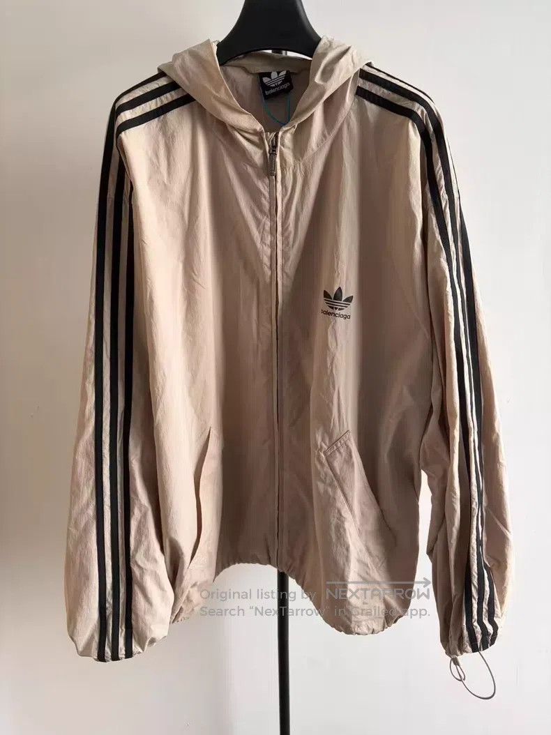 Balenciaga Balenciaga Logo Printed Hooded Zip Long Sleeve Jacket Size US S / EU 44-46 / 1 - 1 Thumbnail