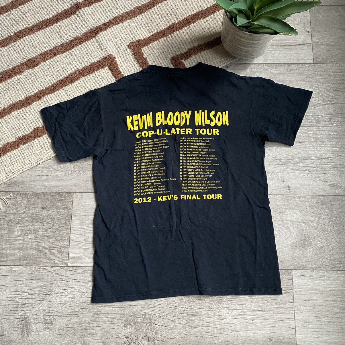 Band Tees HUMOUR Y2K KEVIN BLOODY WILSON TOUR T SHIRT Size US M / EU 48-50 / 2 - 2 Thumbnail