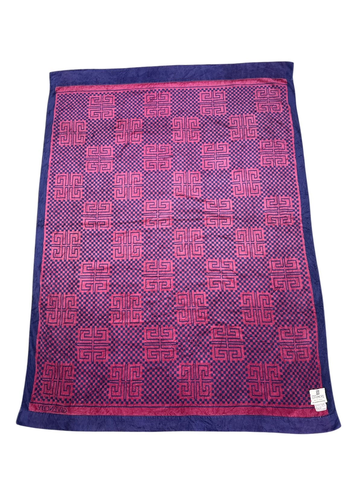 Givenchy × Vintage GIVENCHY FULL MONOGRAM BLANKET Size ONE SIZE - 1 Thumbnail