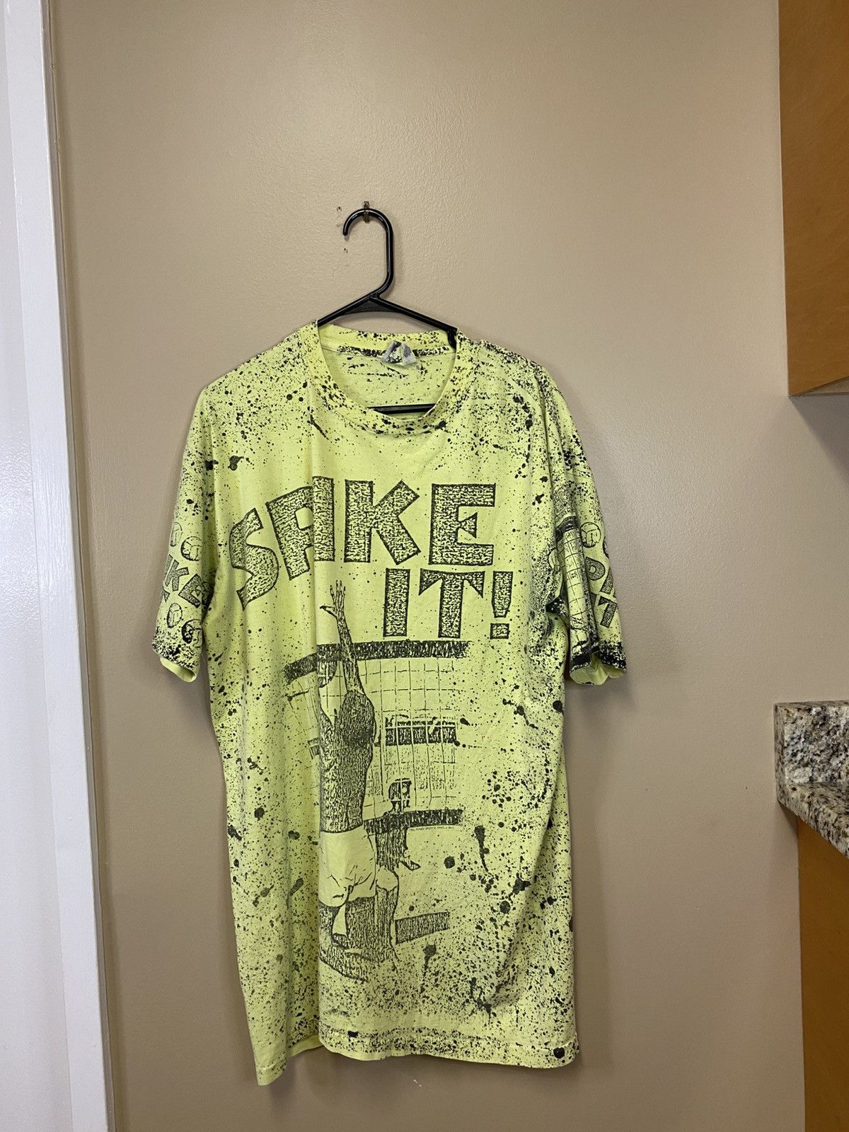 Vintage Island Boyz Spike It T-Shirt Size US XL / EU 56 / 4 - 1 Thumbnail