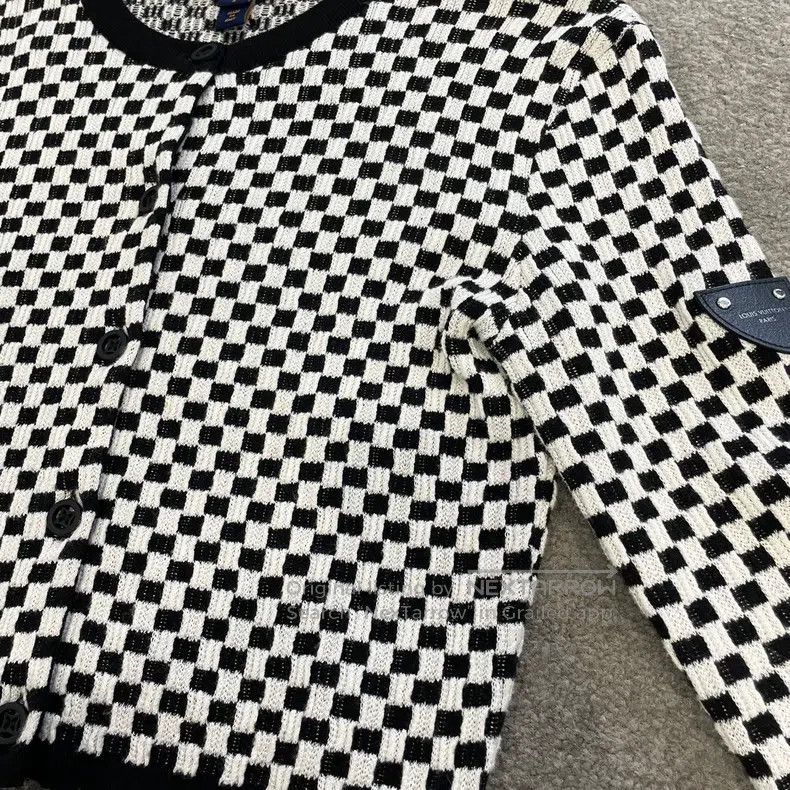 Louis Vuitton Louis Vuitton Black and white checkerboard knit cardigan s Size S / US 4 / IT 40 - 3 Thumbnail
