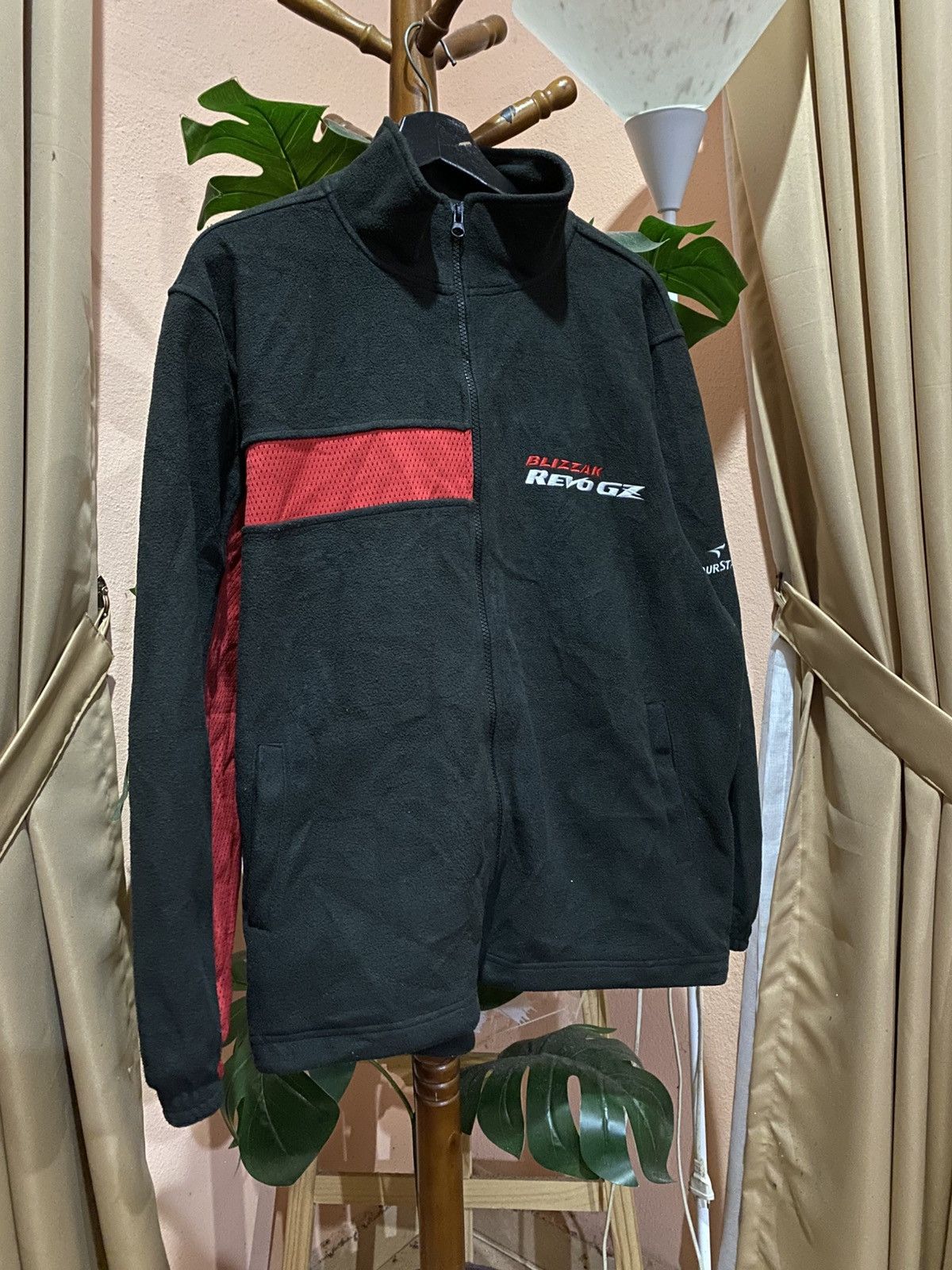Vintage Vintage Bridgestone Blizzak Revo GZ Fleece Jacket Motorsport Size US L / EU 52-54 / 3 - 5 Thumbnail