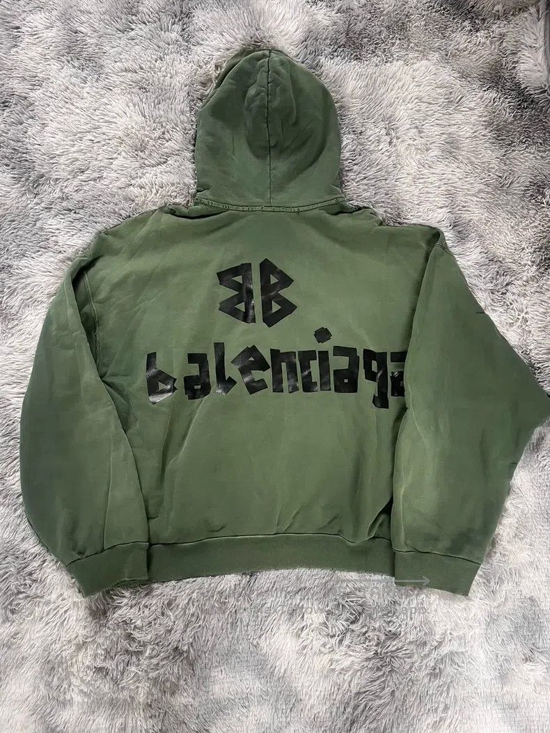 Balenciaga Balenciaga Tape Letter Hooded Sweatshirt Size US L / EU 52-54 / 3 - 5 Thumbnail