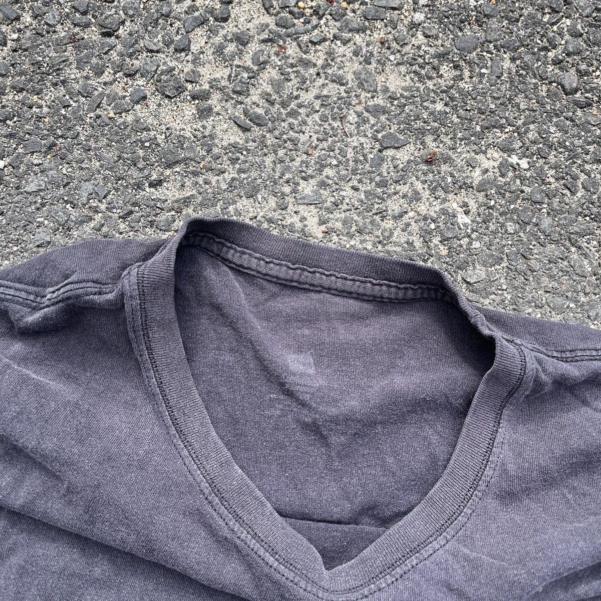 Other Vintage Black T-Shirt Size L Stained Grunge Size US L / EU 52-54 / 3 - 2 Thumbnail