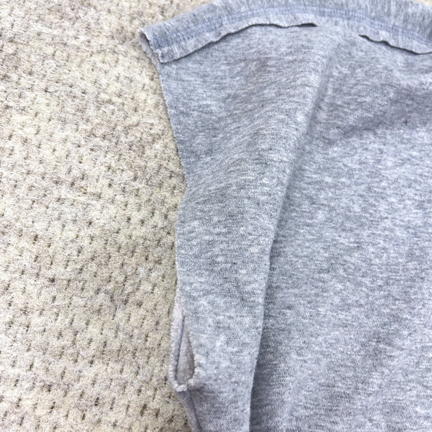 Under Armour VINTAGE Under Armour Project Rock Hoodie Shirt Men L Gray Sleeveless Cropped Logo Size US L / EU 52-54 / 3 - 5 Thumbnail