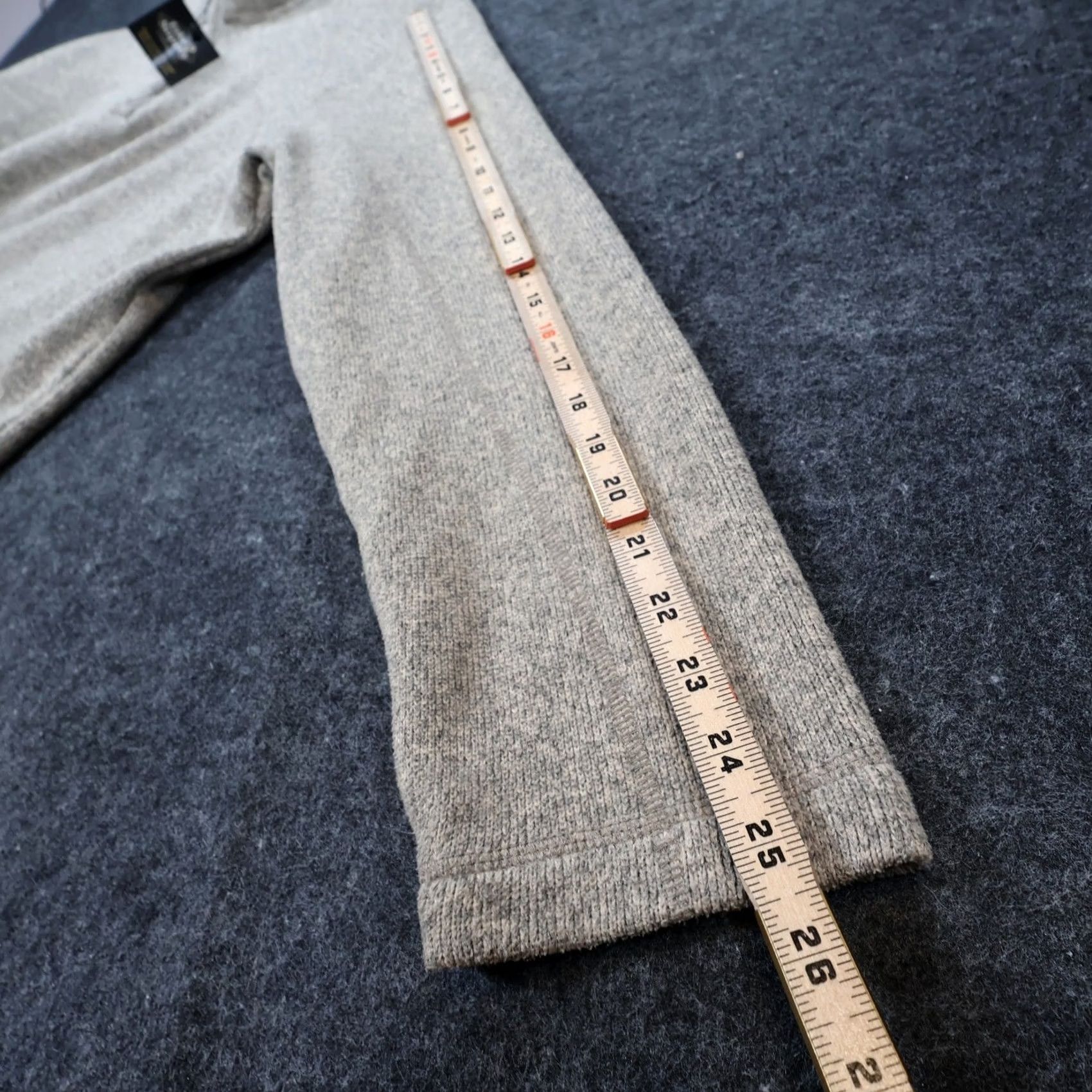 Royal Robbins Royal Robbins Pullover Sweater Mens Large Gray Quarter Zip Outdoor Size US L / EU 52-54 / 3 - 4 Thumbnail