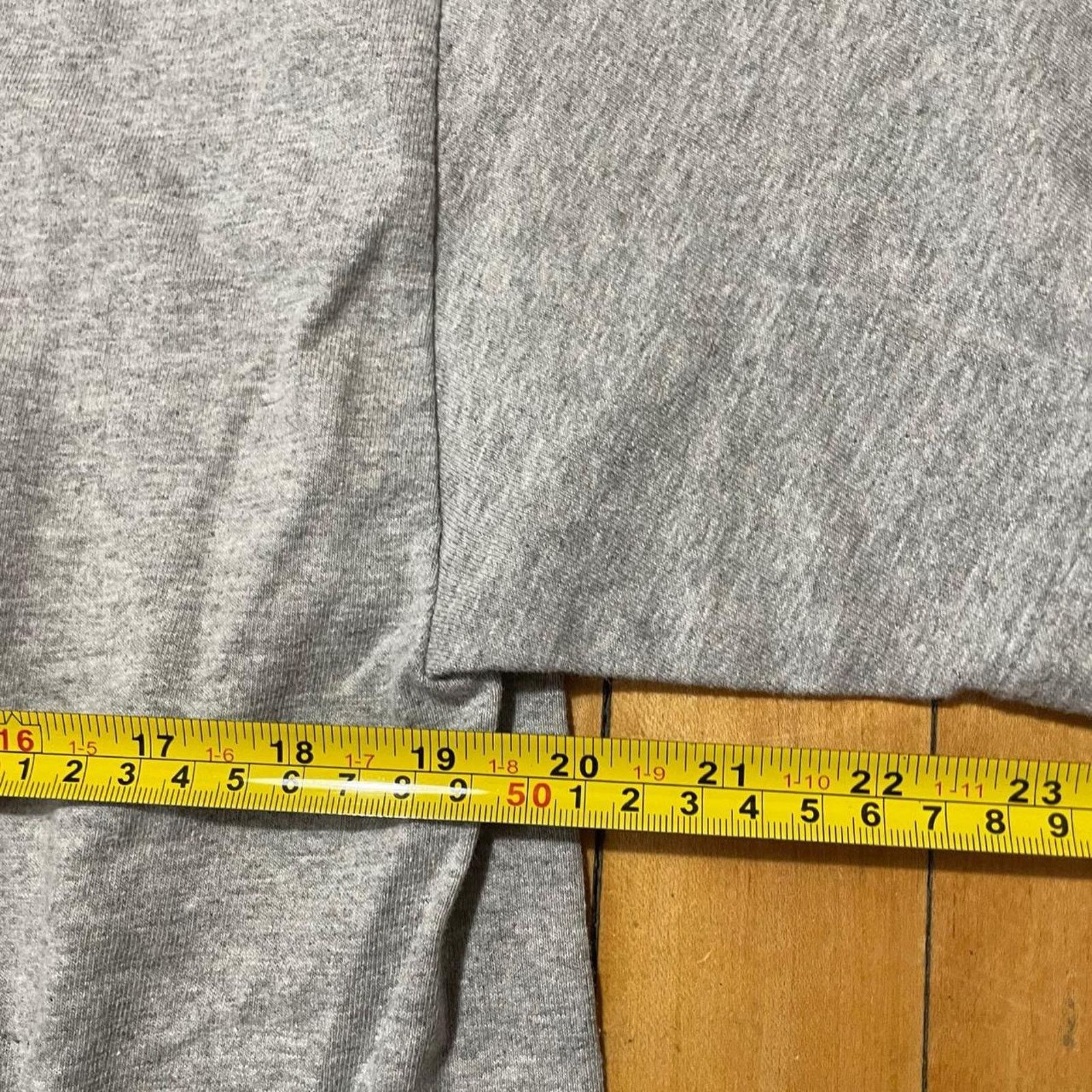 MLB 90s Grey Wrigley Field funny tee with red accents Size L Size US L / EU 52-54 / 3 - 5 Thumbnail