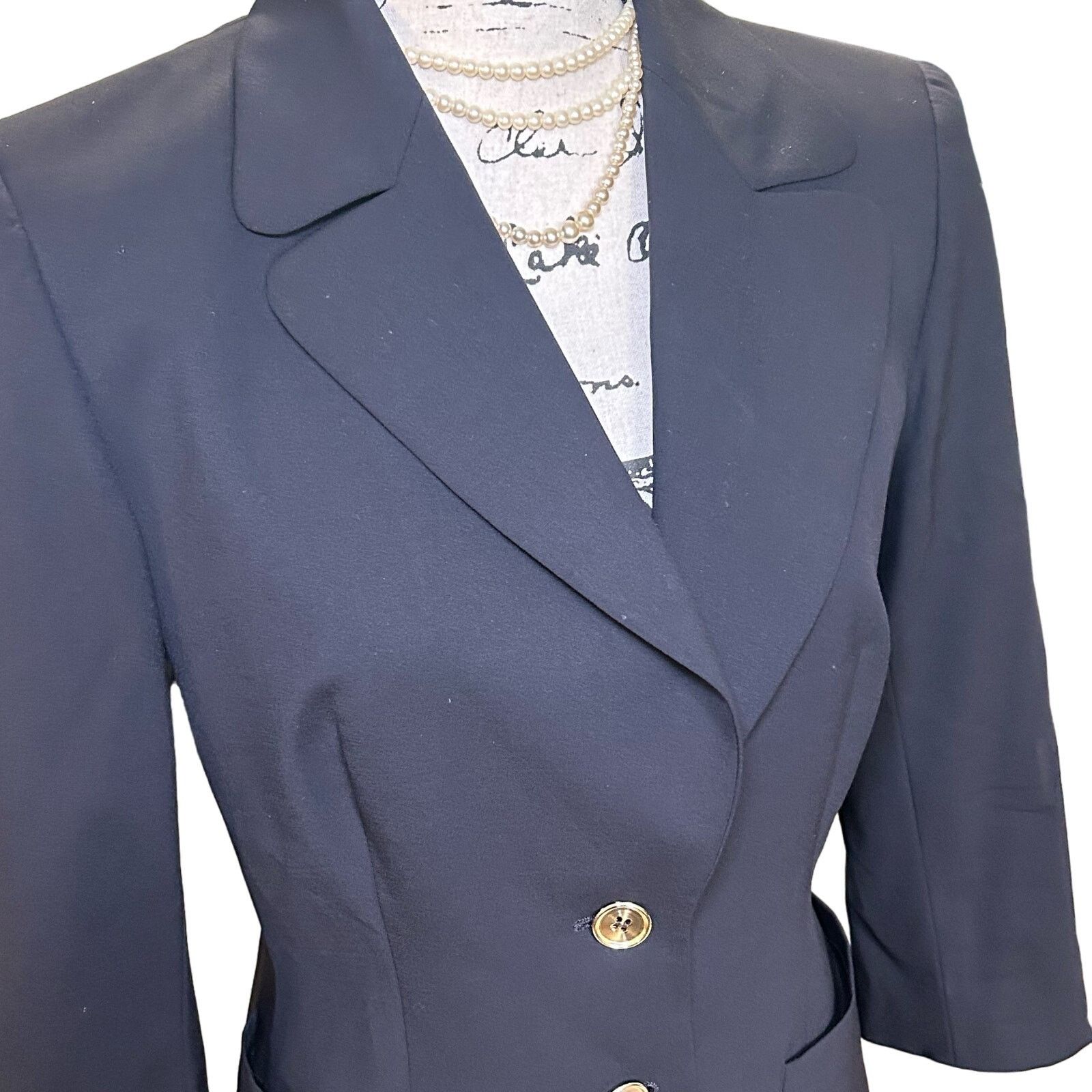 Escada Escada Blazer Black Gold Buttons 2 Button New Wool Classic Size M / US 6-8 / IT 42-44 - 3 Thumbnail