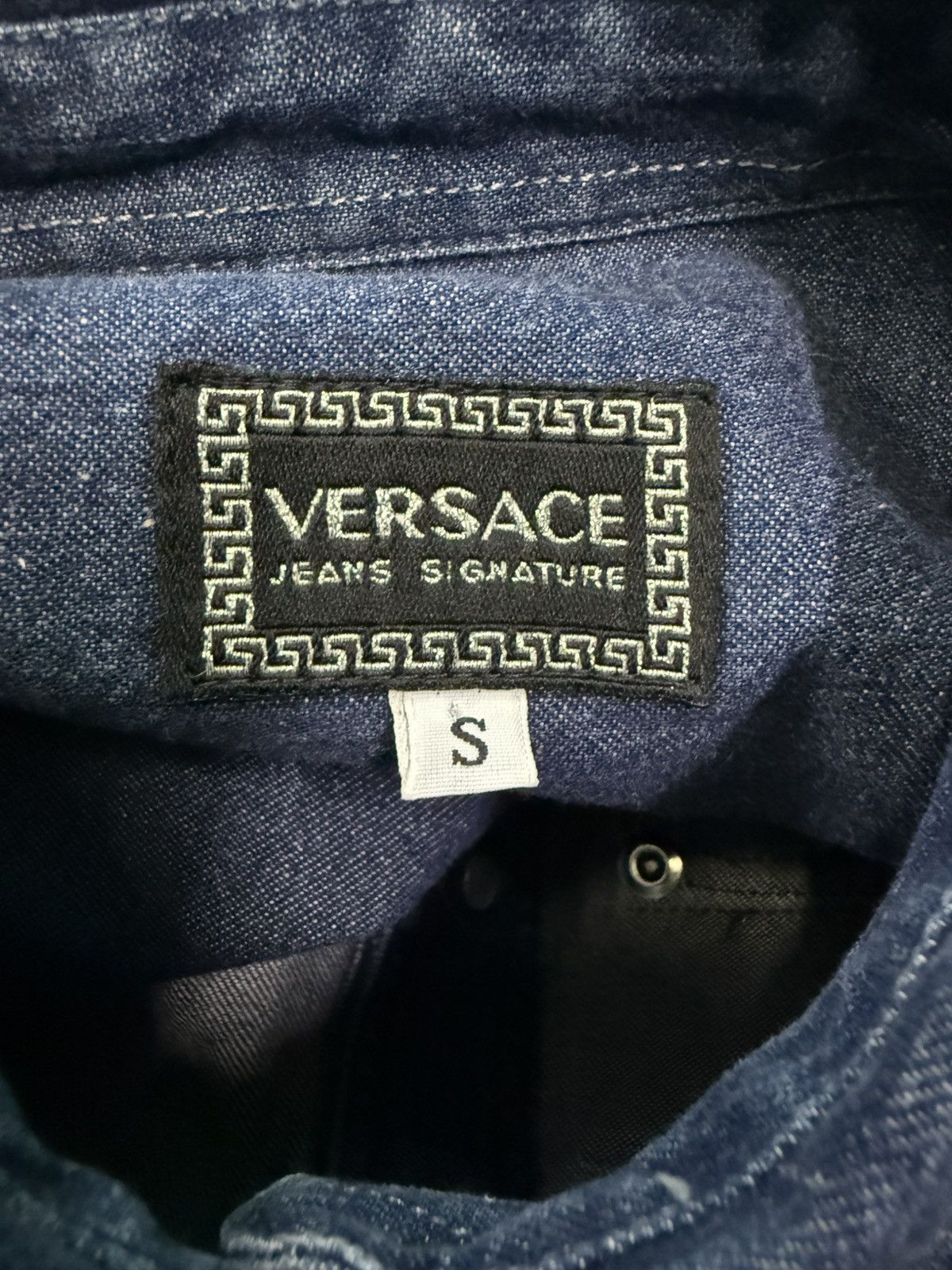 Versace RARE VERSACE WESTERN DENIM SHIRT Size S / US 4 / IT 40 - 16 Thumbnail
